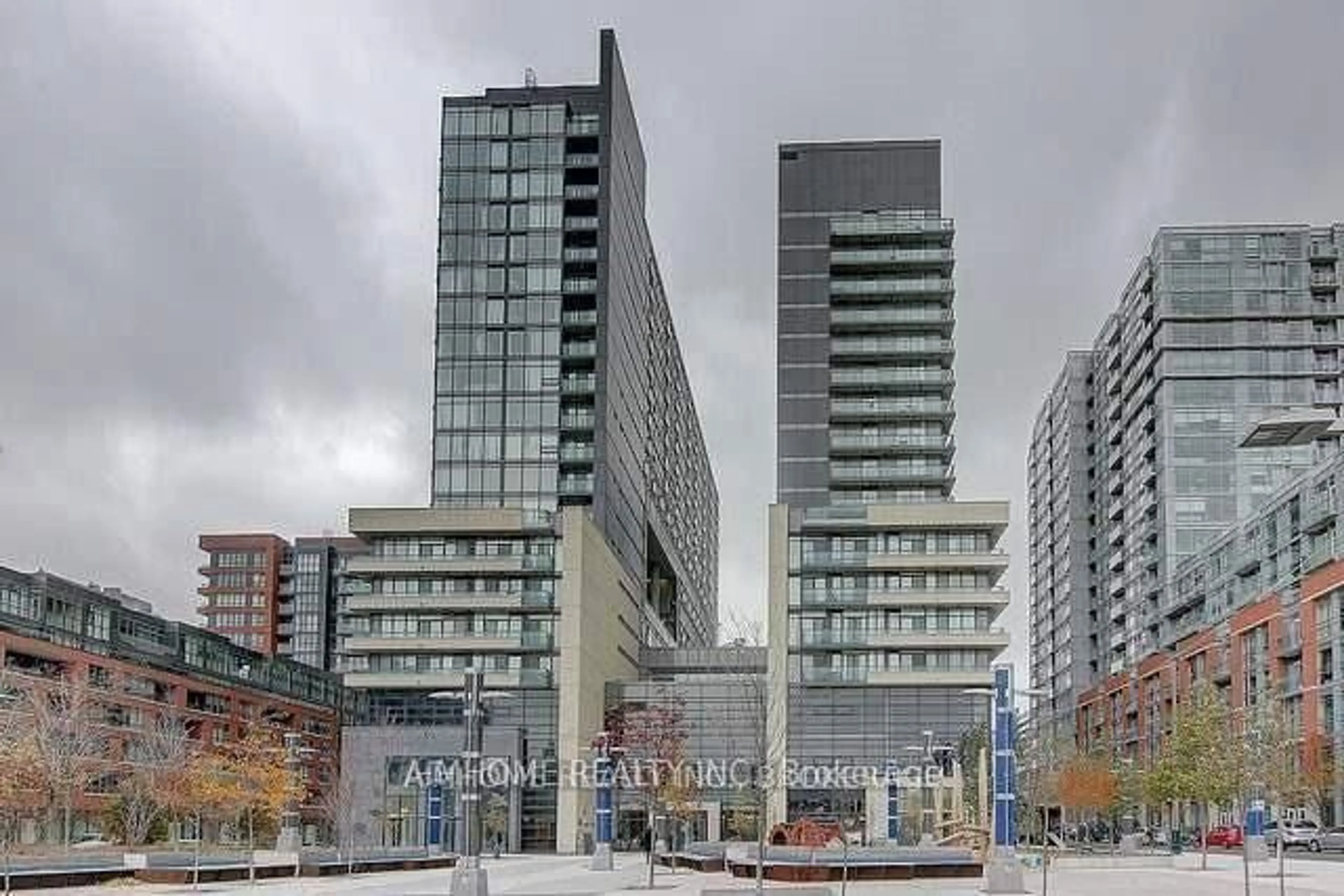 trreb/IMG-C12403784_1.jpg