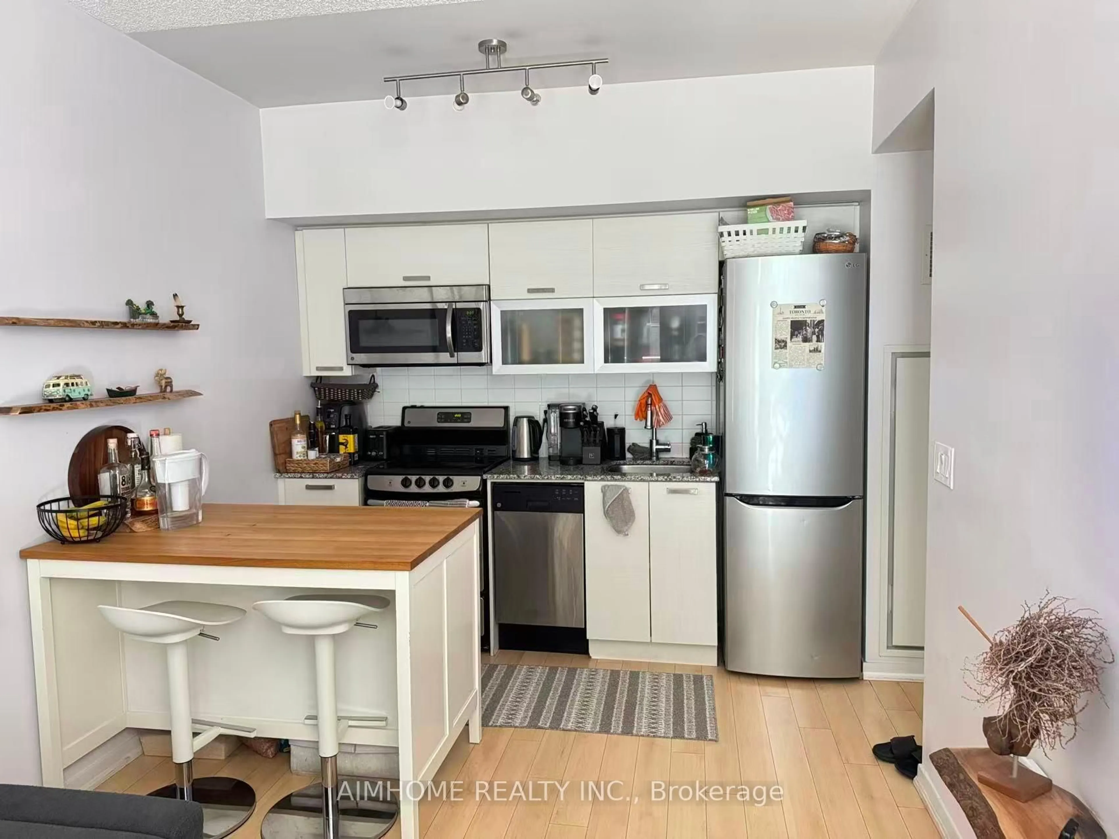 Unknown for 36 Lisgar St #809E, Toronto Ontario M6J 3G2