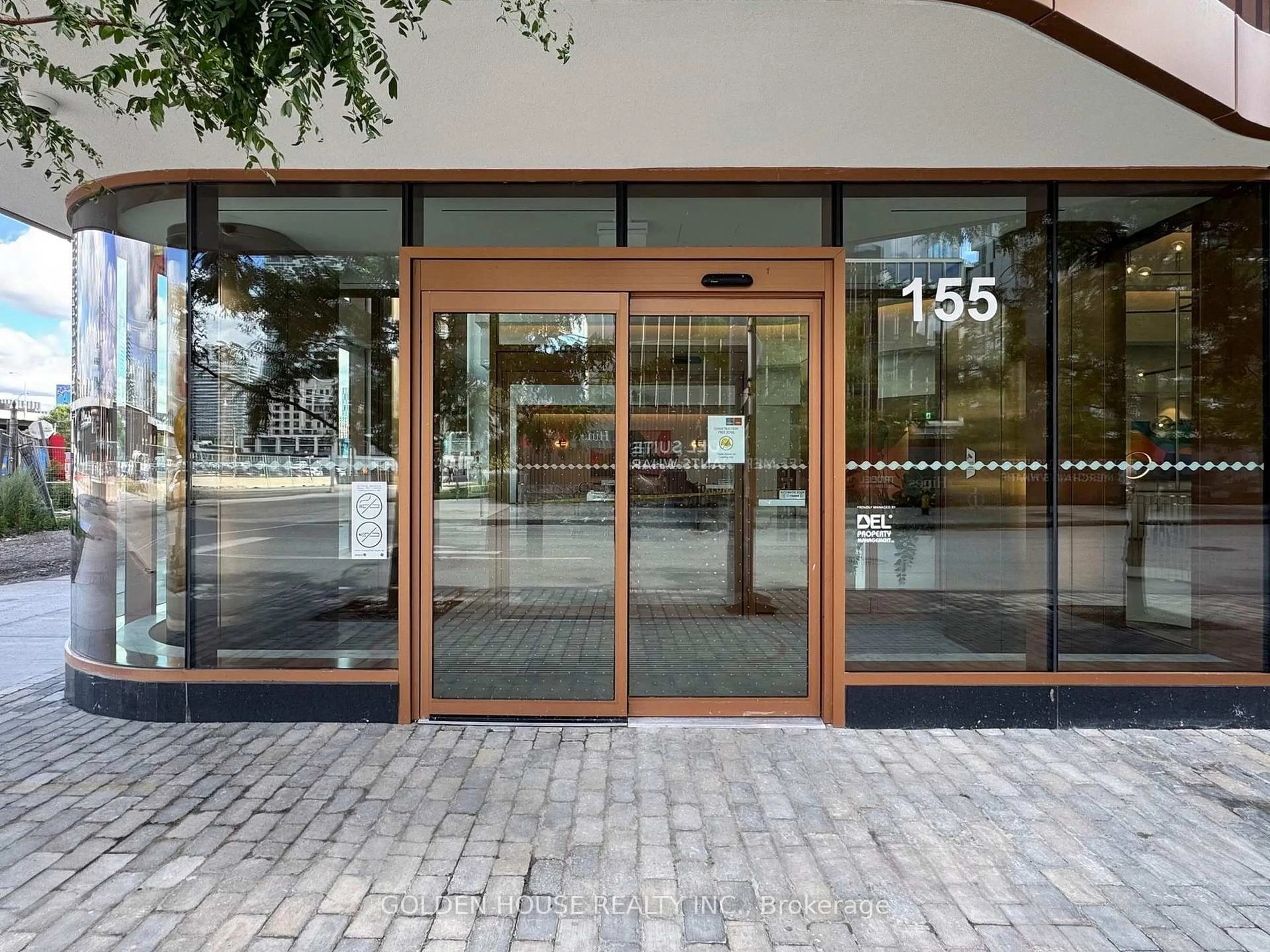 Indoor foyer for 155 Merchants' Wharf #1112, Toronto Ontario M5A 0Y4
