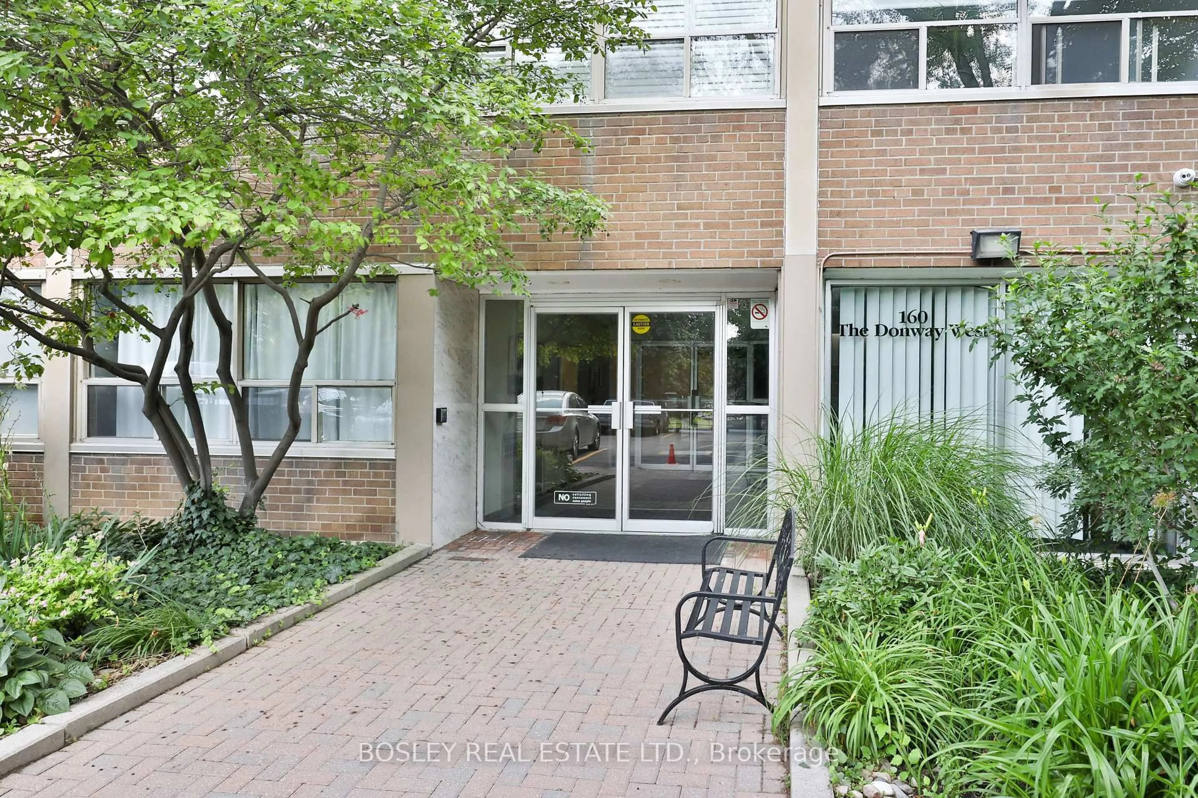 Unknown for 160 The Donway #110, Toronto Ontario M3C 2G1