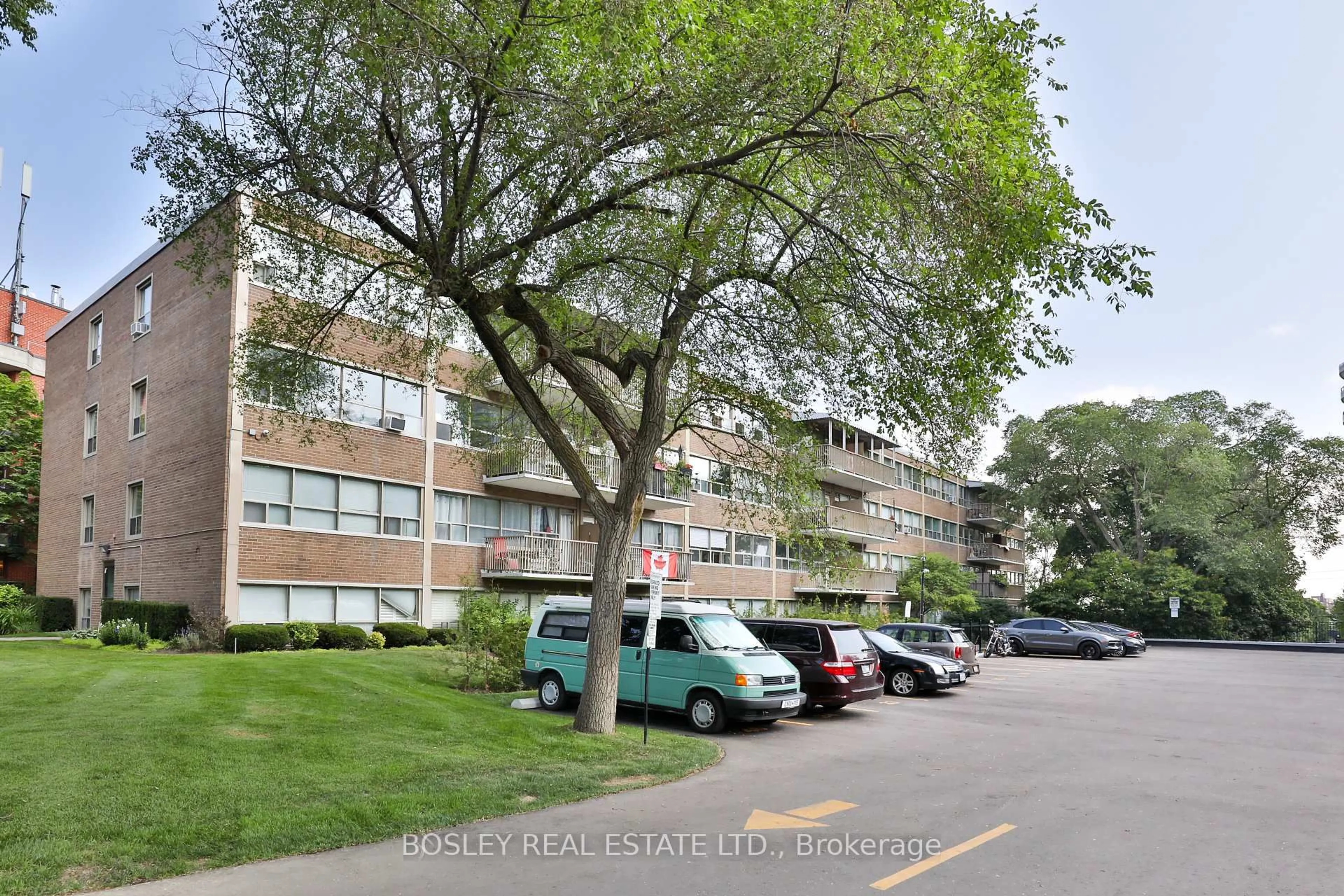 Unknown for 160 The Donway #110, Toronto Ontario M3C 2G1