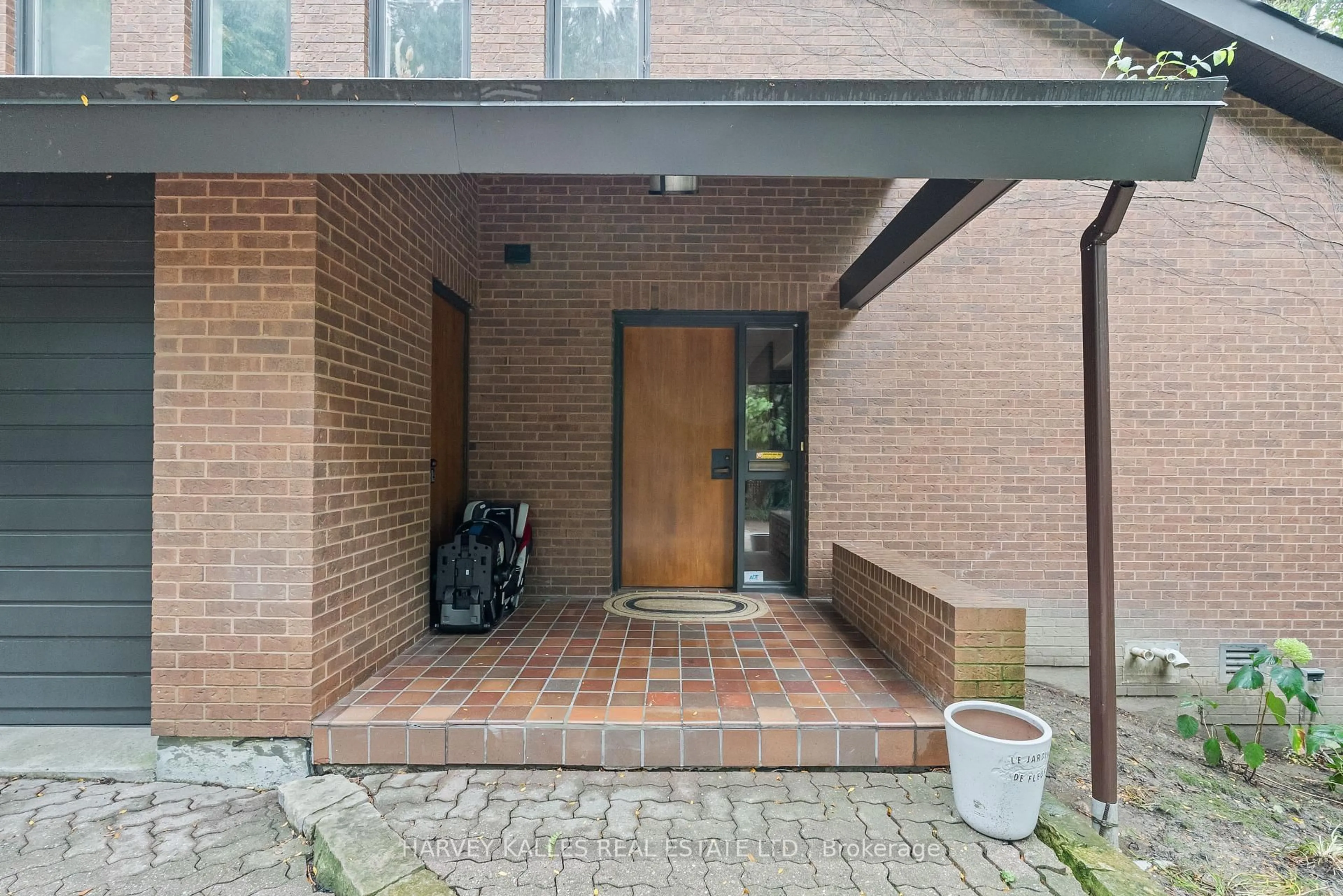Unknown for 138 Rosewell Ave, Toronto Ontario M4R 2A4
