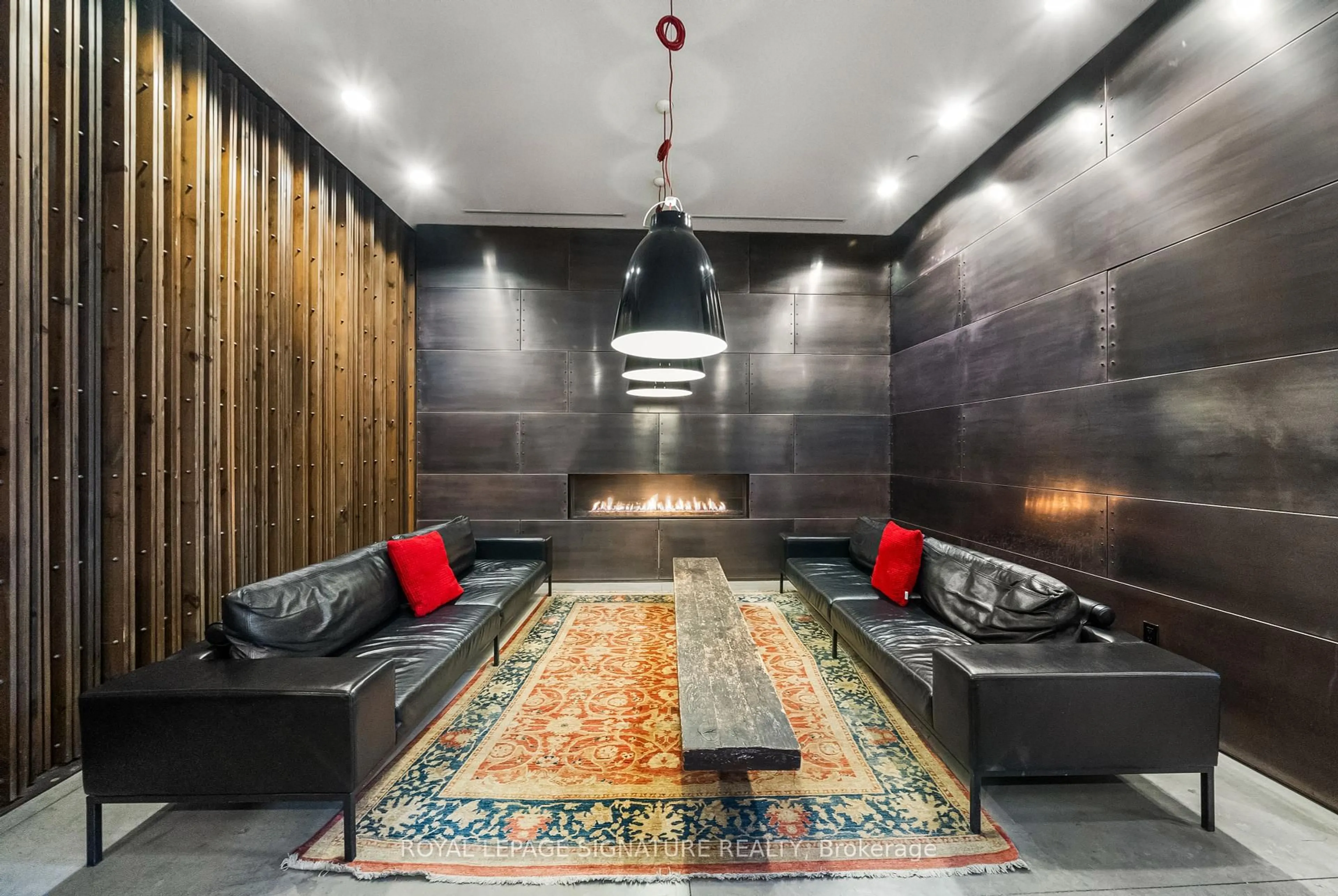 Lobby for 5 St Joseph St #4704, Toronto Ontario M4Y 0B6