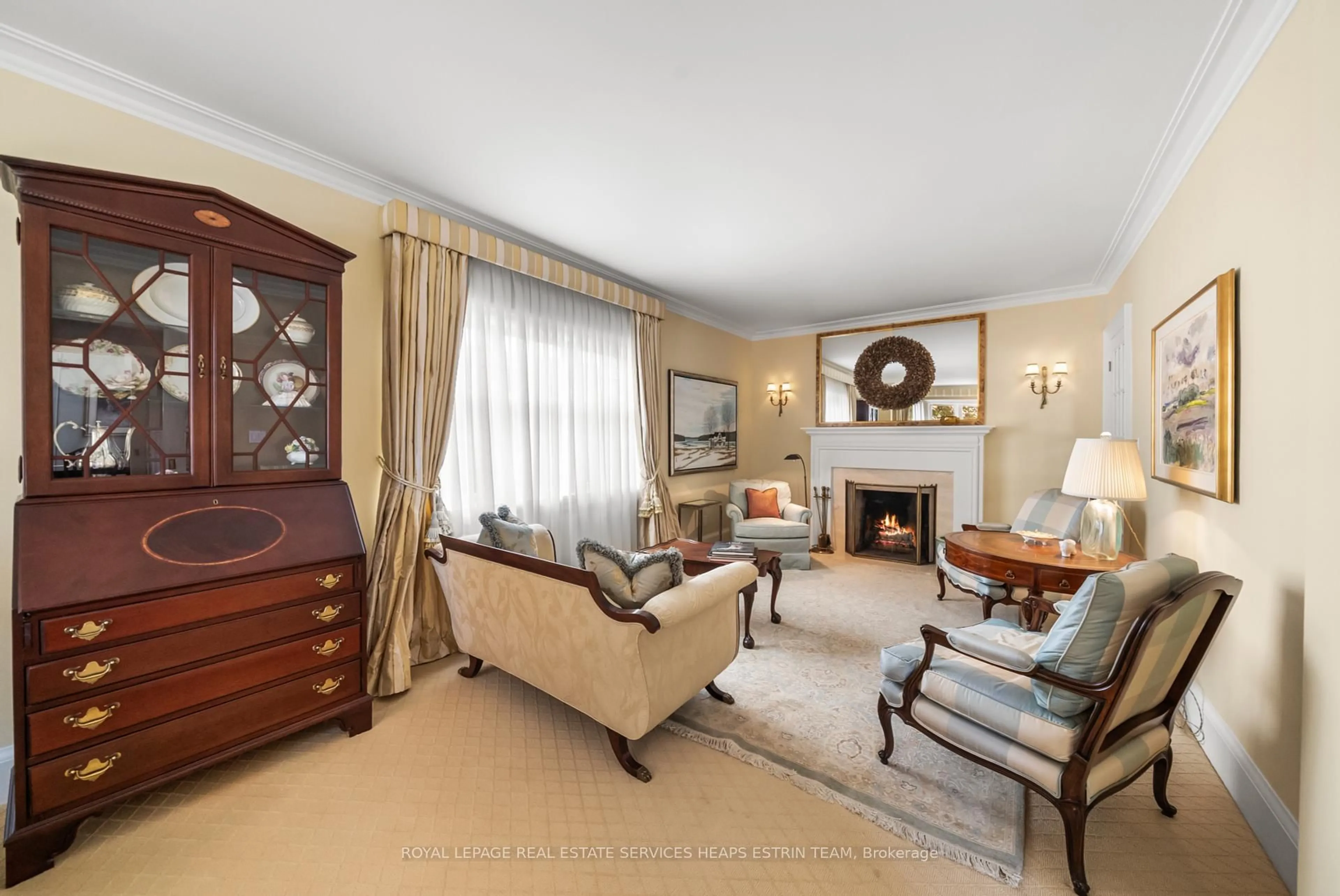 Living room with furniture, unknown for 53 Colin Ave, Toronto Ontario M5P 2B8
