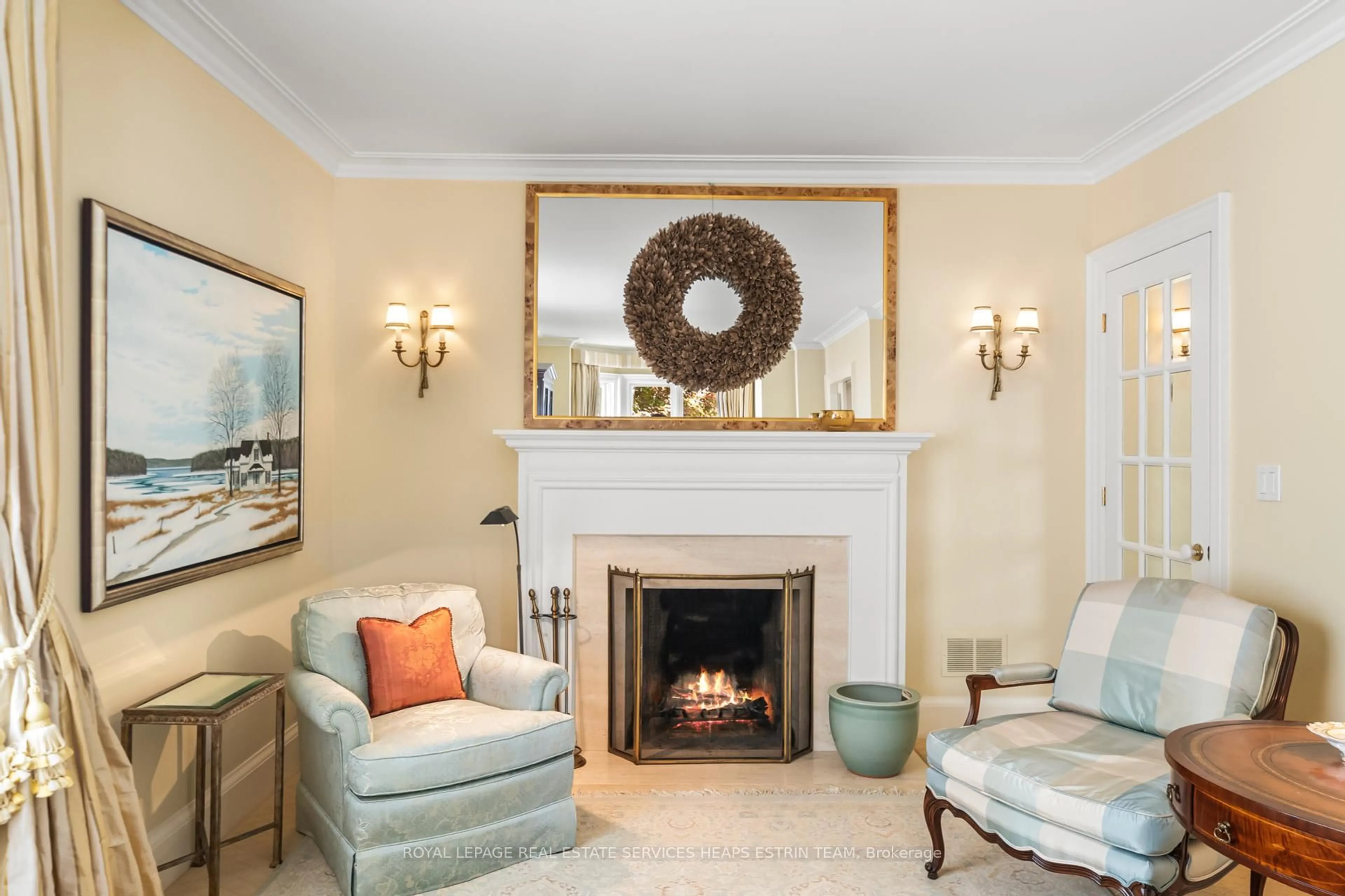 Living room with furniture, unknown for 53 Colin Ave, Toronto Ontario M5P 2B8