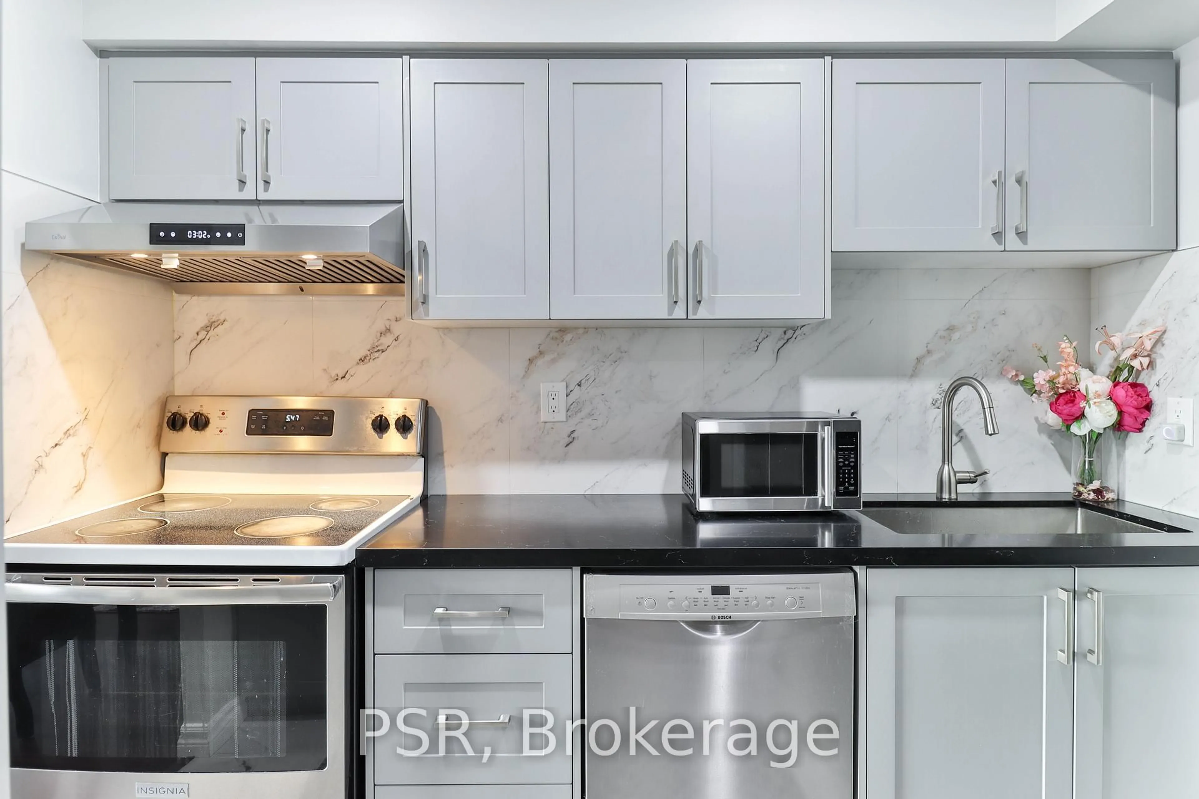 Standard kitchen, unknown for 165 Cherokee Blvd #225, Toronto Ontario M2J 4T7