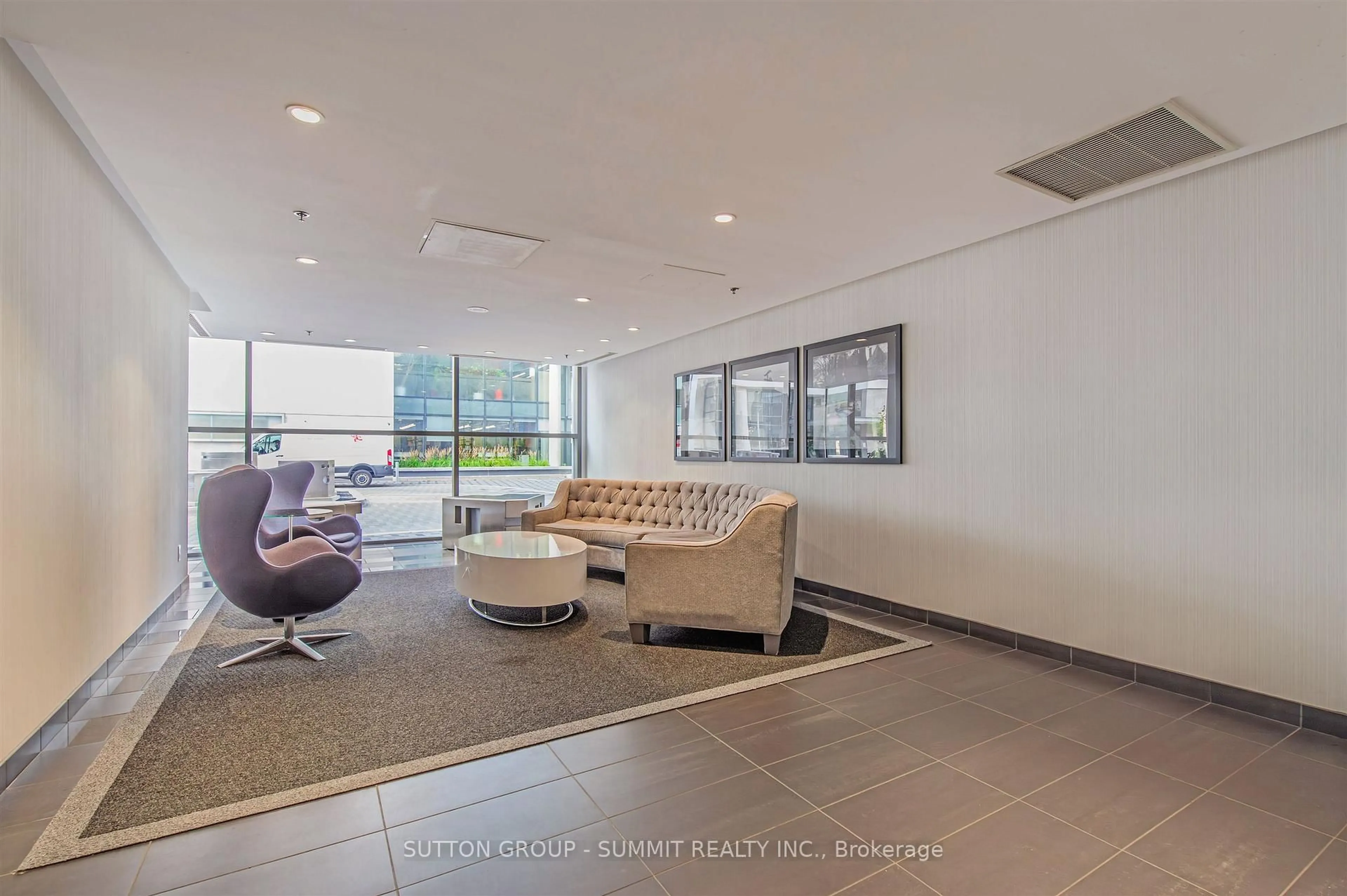 Lobby for 281 Mutual St #801, Toronto Ontario M4Y 3C4