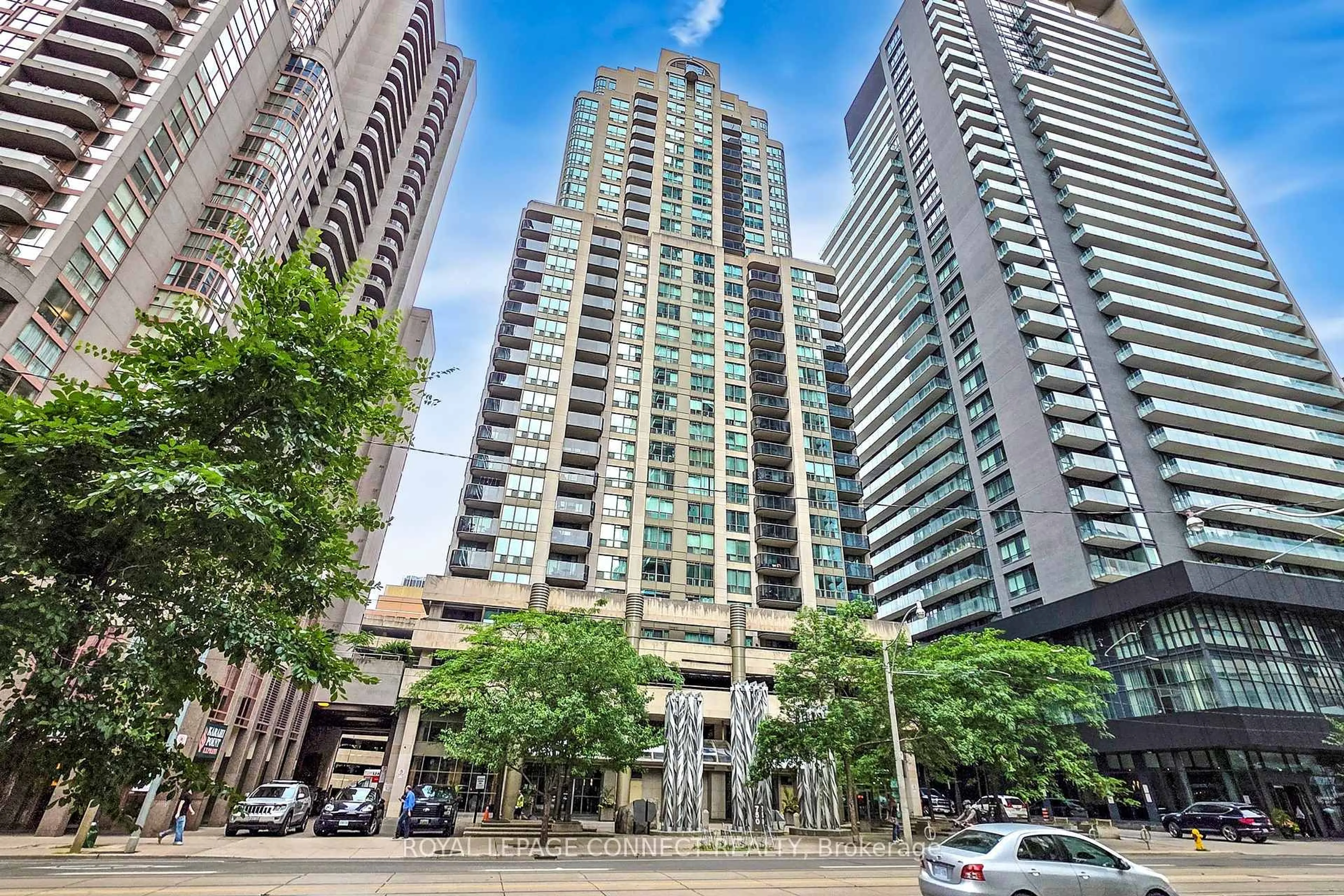 Unknown for 750 Bay St #605, Toronto Ontario M5G 1N6