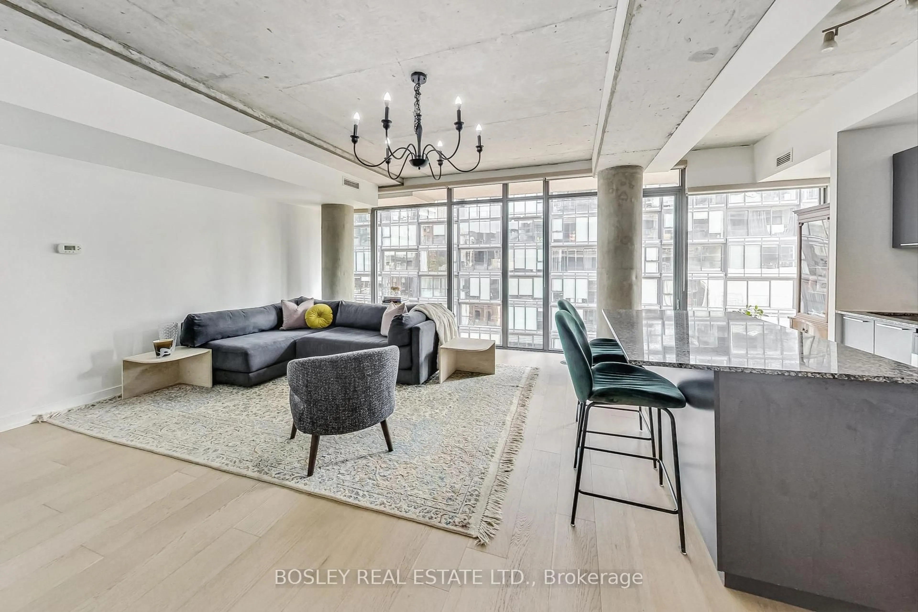 Living room with furniture, unknown for 650 King St #711, Toronto Ontario M5V 0H6