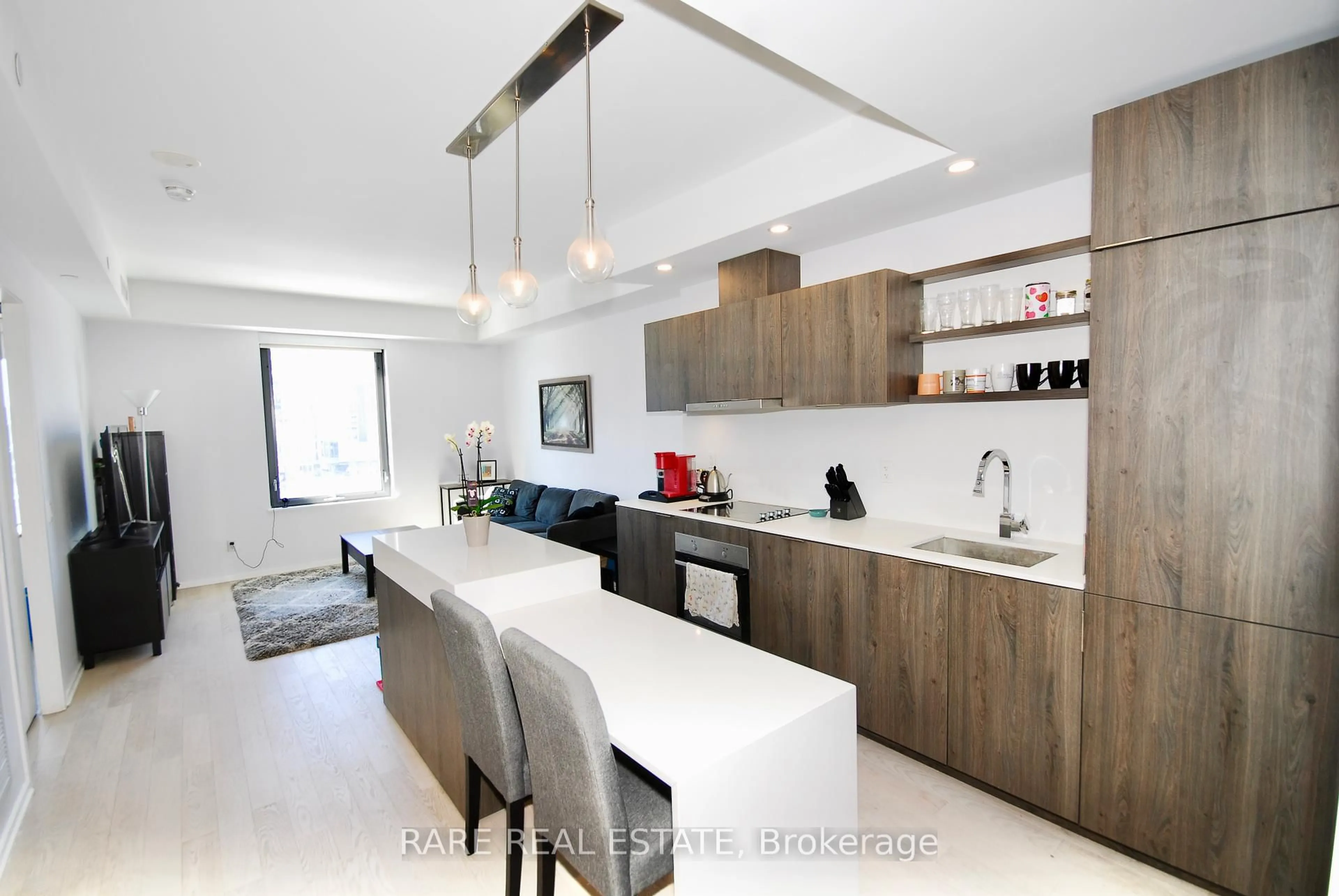 Open concept kitchen, unknown for 12 Bonnycastle St #721, Toronto Ontario M5A 0C8