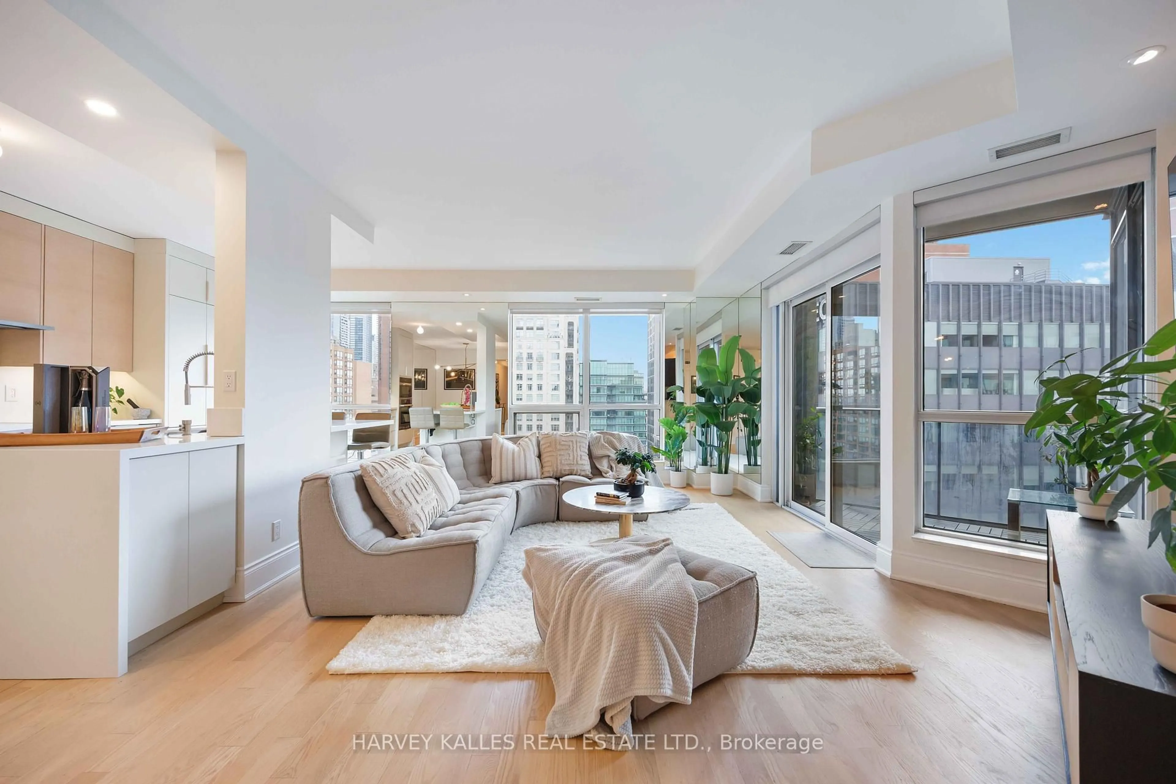 Living room with furniture, unknown for 10 Bellair St #1403, Toronto Ontario M5R 3T8