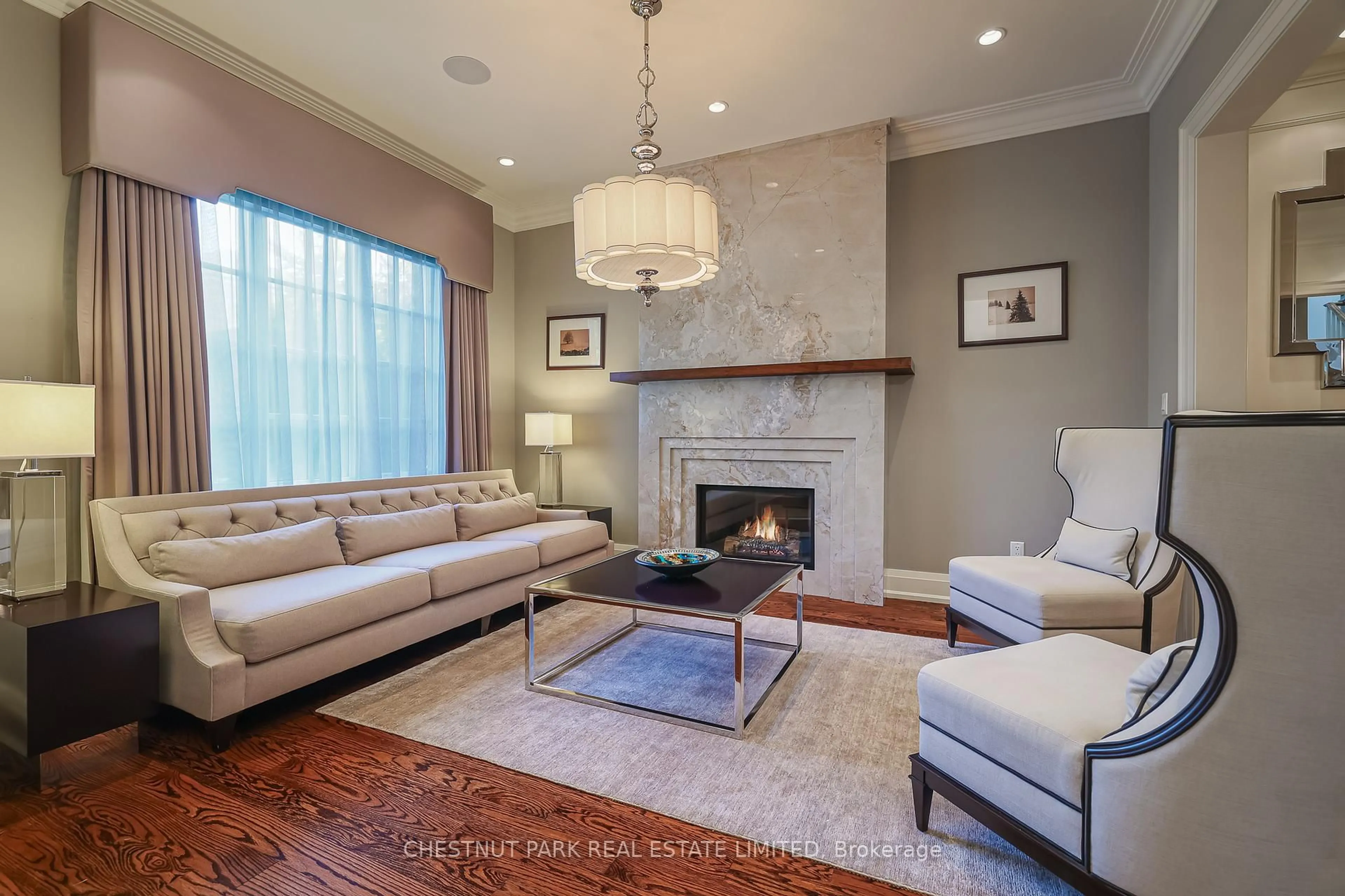Living room with furniture, unknown for 62 Heath St, Toronto Ontario M4V 1T4