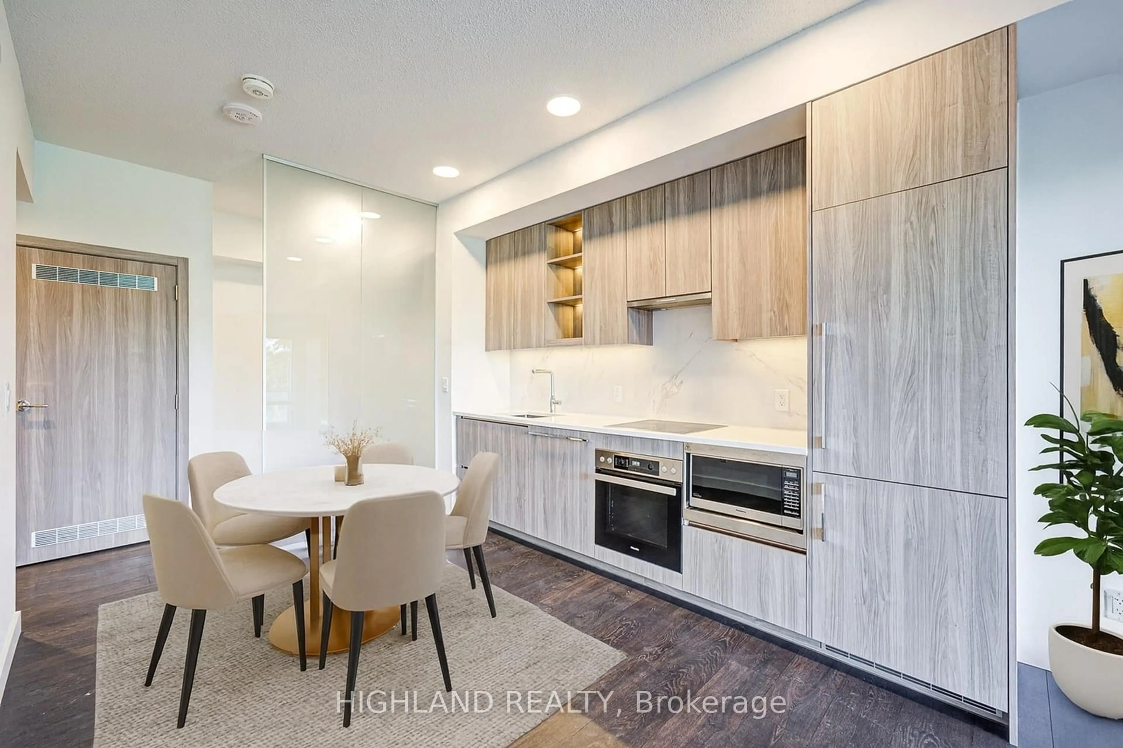 Contemporary kitchen, unknown for 25 McMahon Dr #608, Toronto Ontario M2K 0J1