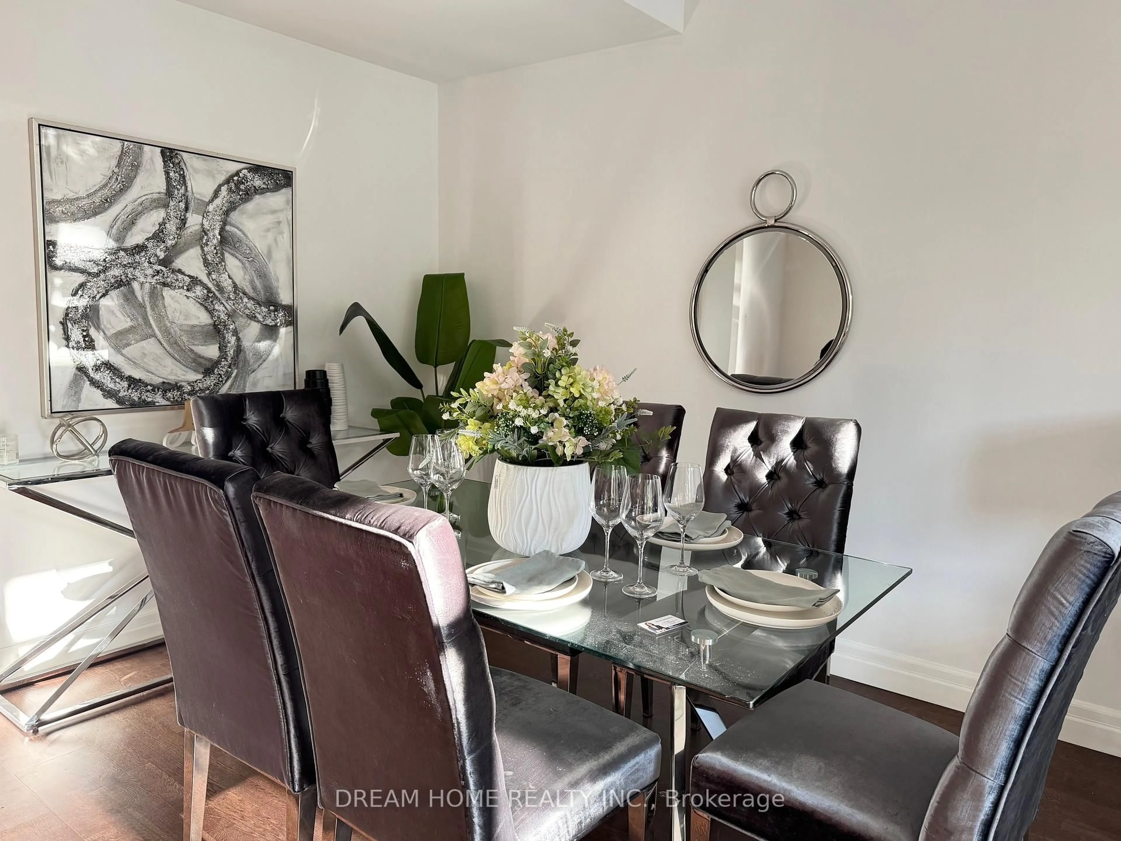 Dining room, unknown for 934 Mount Pleasant Rd, Toronto Ontario M4P 2L6