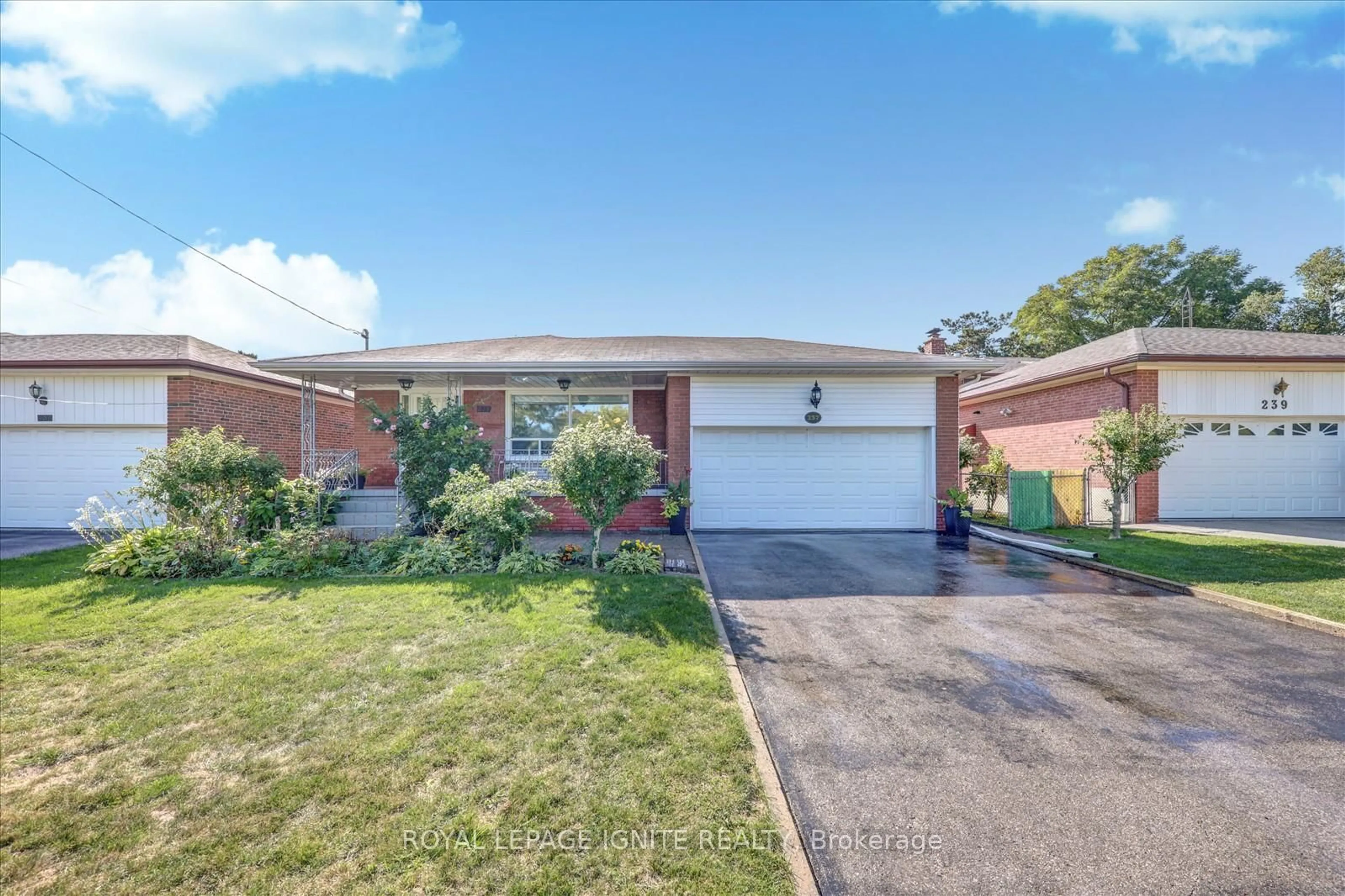 Home with brick exterior material, street for 237 Blake Ave, Toronto Ontario M2M 1B8