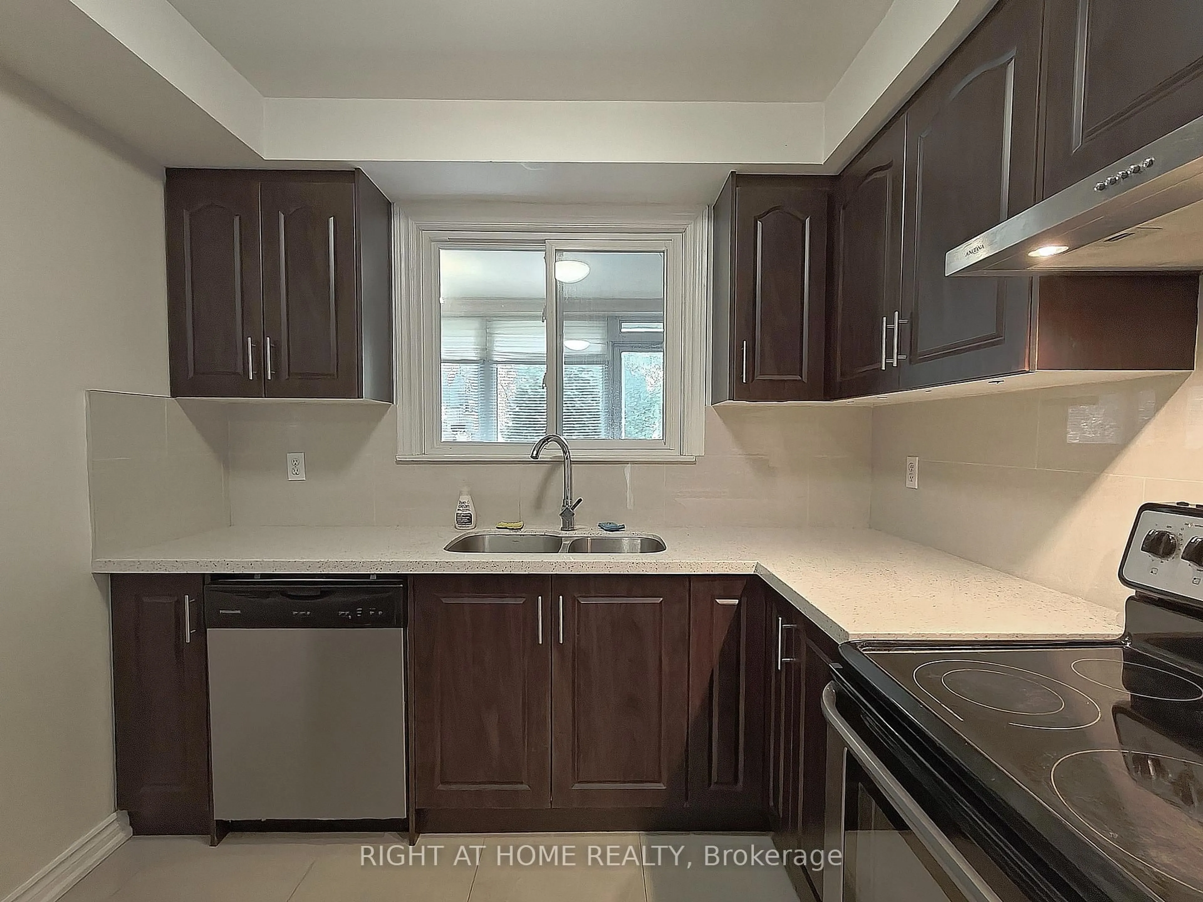 Standard kitchen, unknown for 182 mcnicoll Ave, Toronto Ontario M2N 3K7
