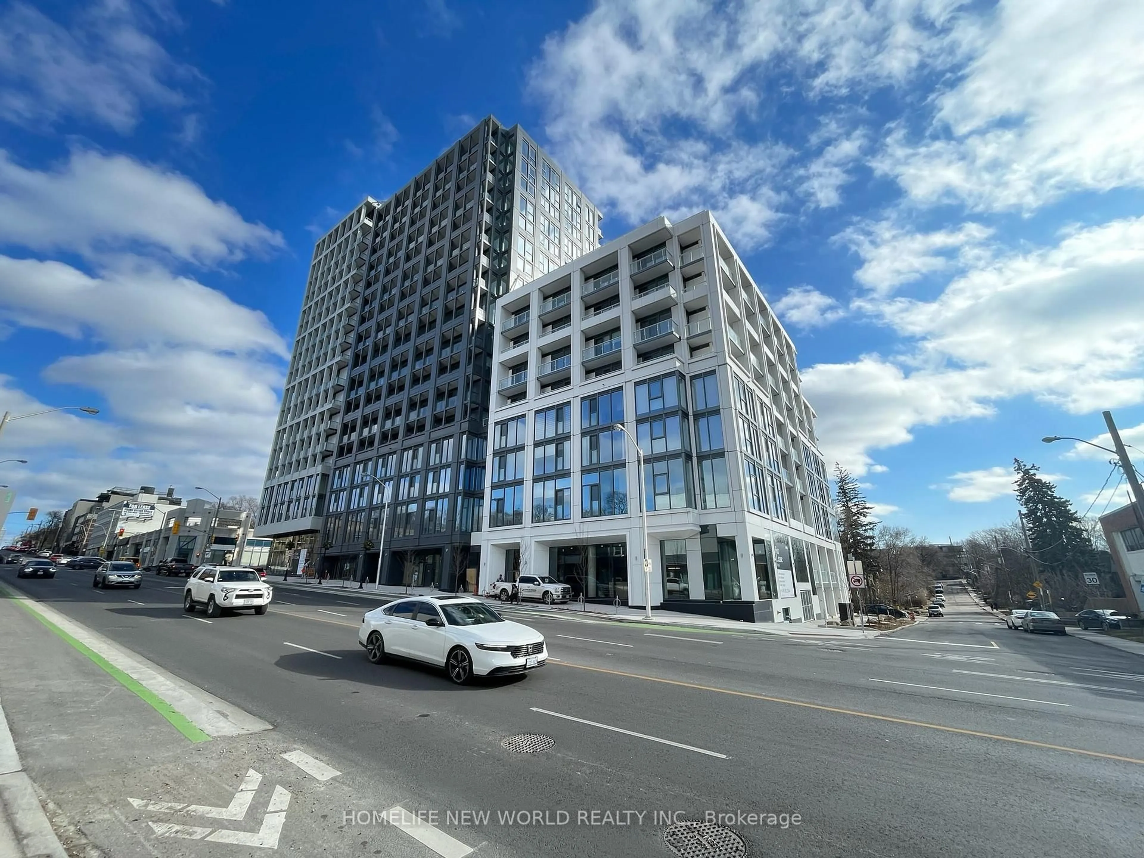 Unknown for 2020 Bathurst St #1621, Toronto Ontario M5P 0A6