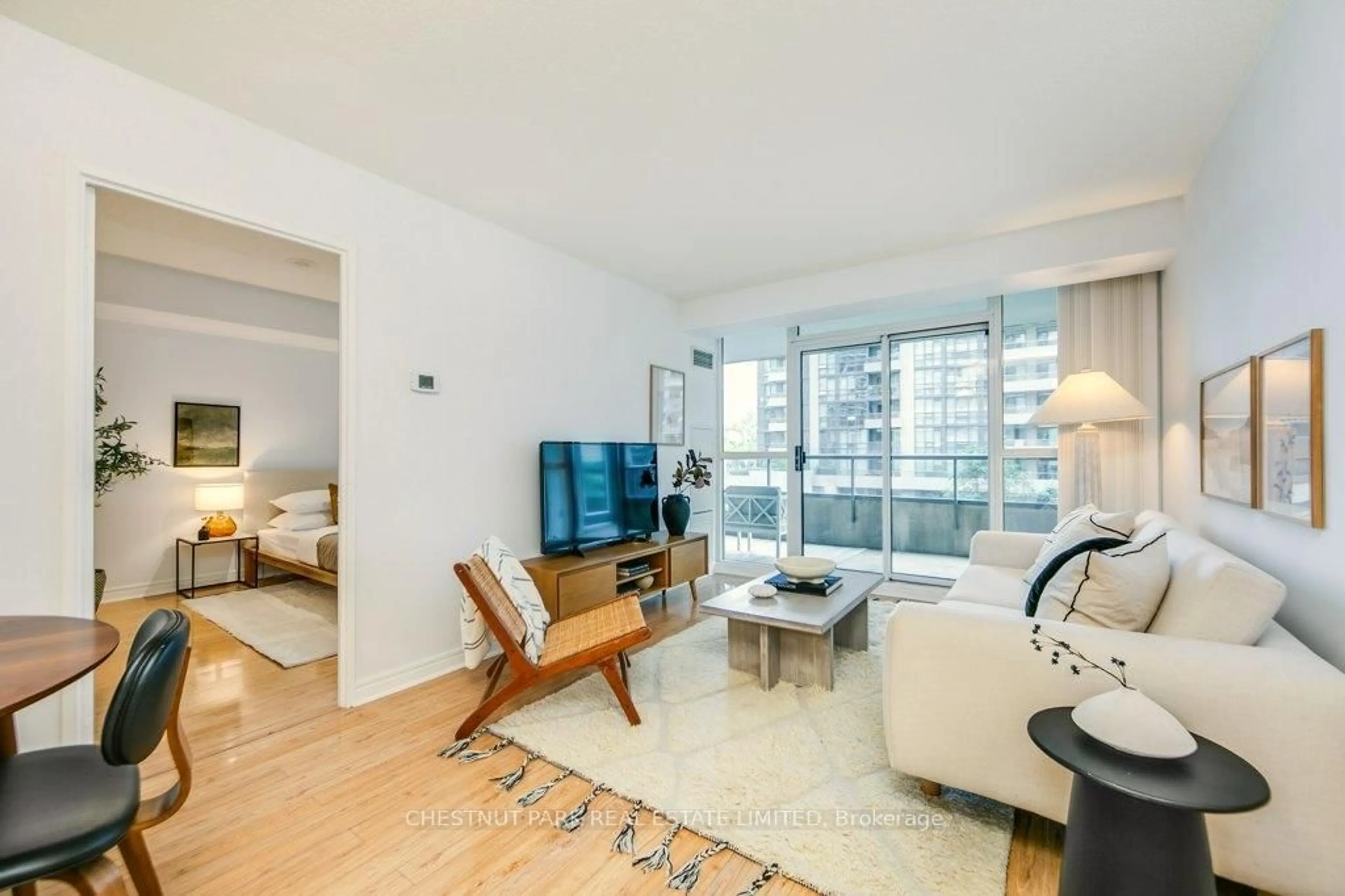 Living room with furniture, unknown for 23 Hollywood Ave #307, Toronto Ontario M2N 7L8