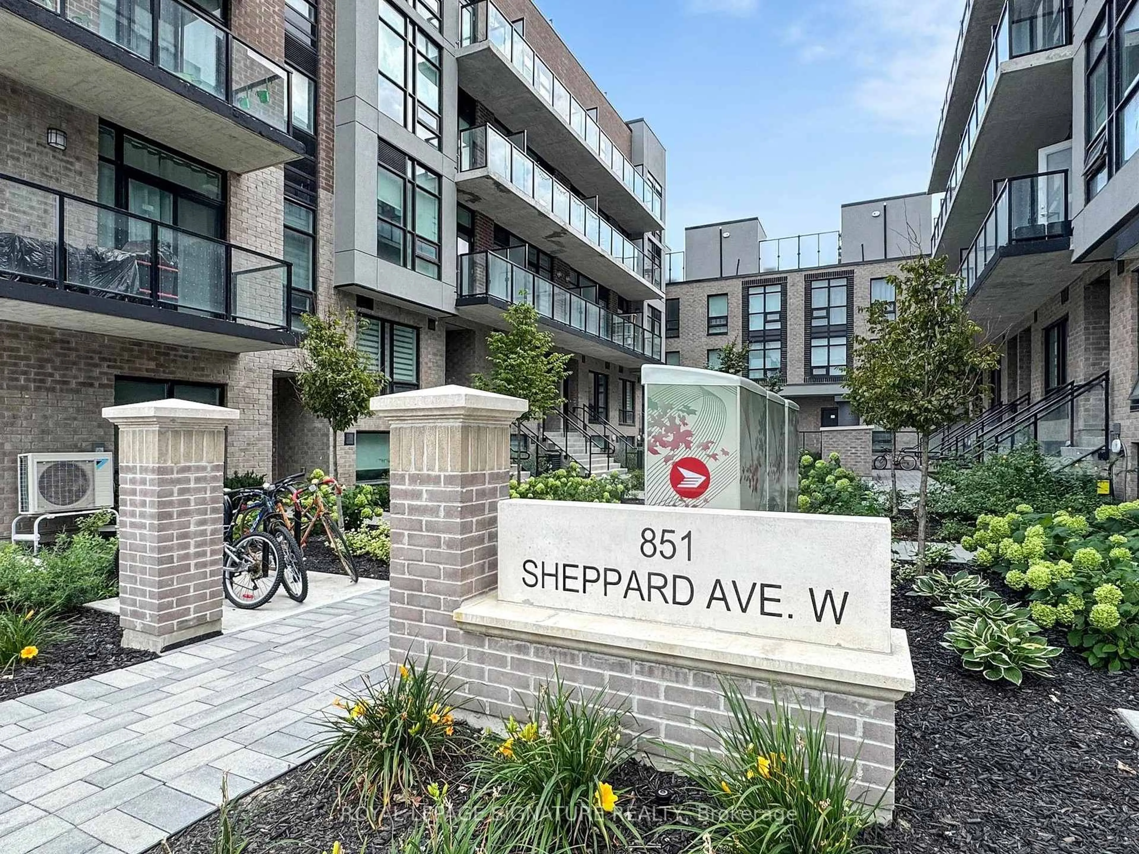 Unknown for 851 Sheppard Ave #15, Toronto Ontario M3H 0G2