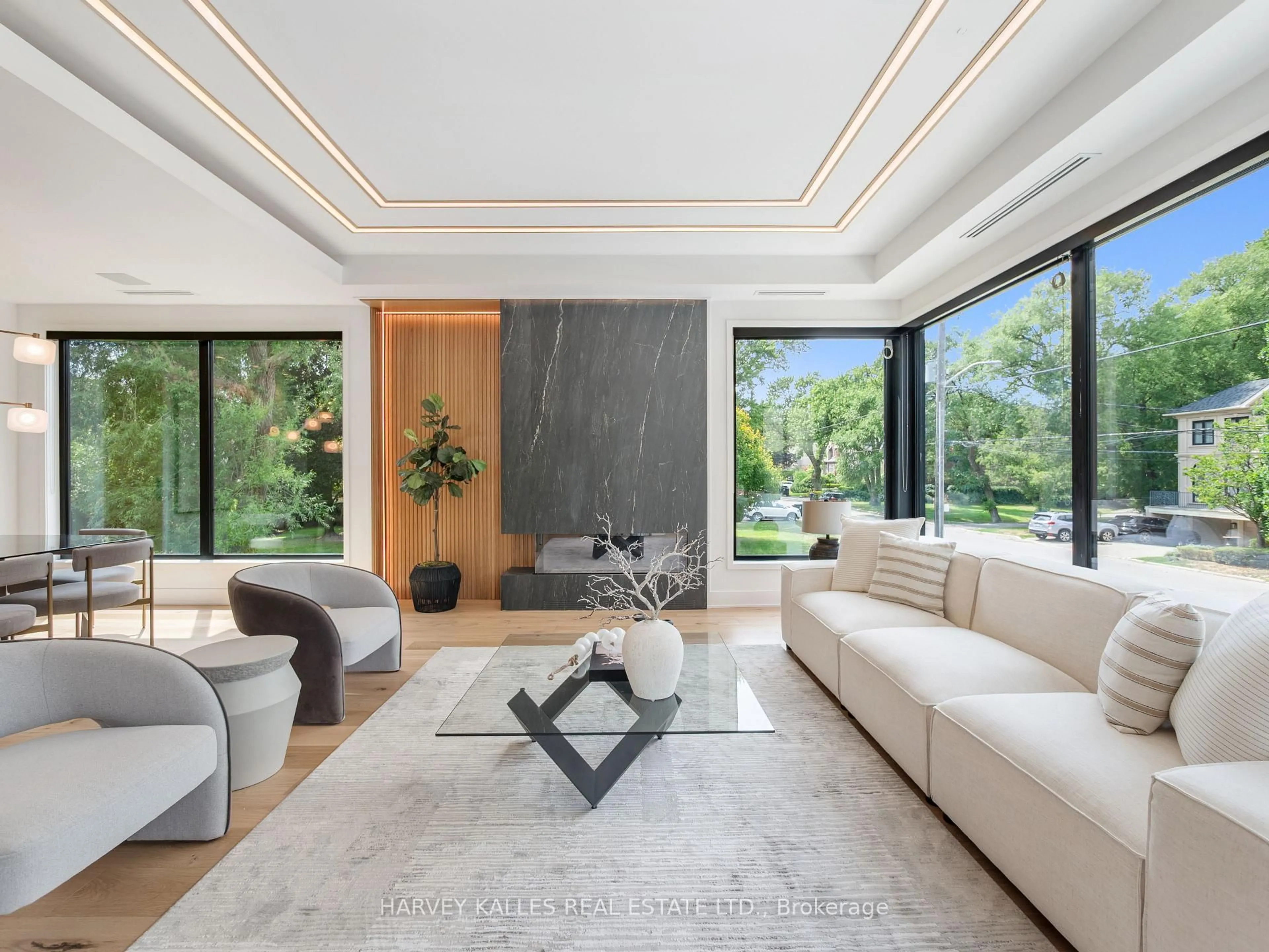 Living room with furniture, unknown for 585 Bedford park Ave, Toronto Ontario M5M 1K4