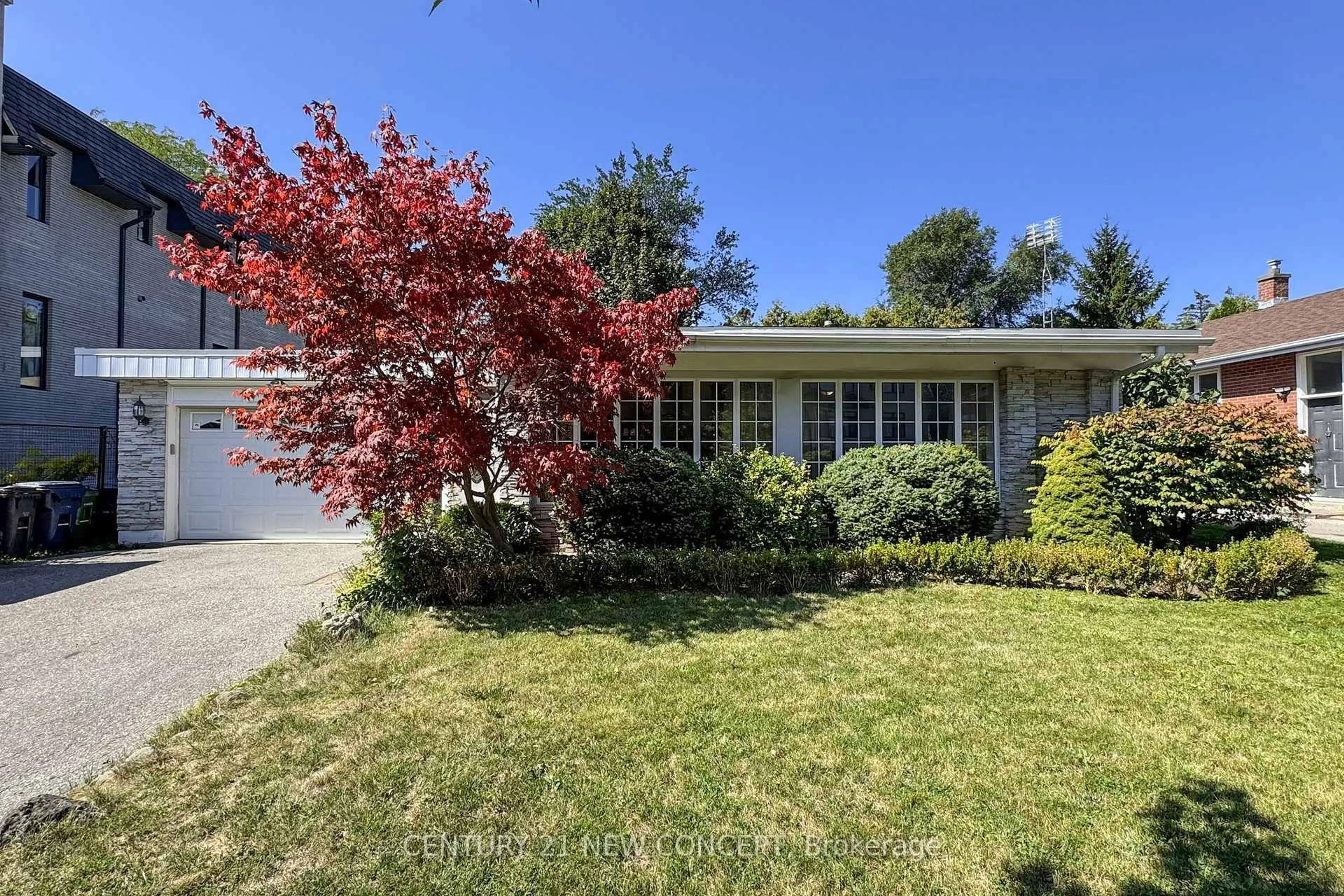 Unknown for 26 Larkfield Dr, Toronto Ontario M3B 2H1
