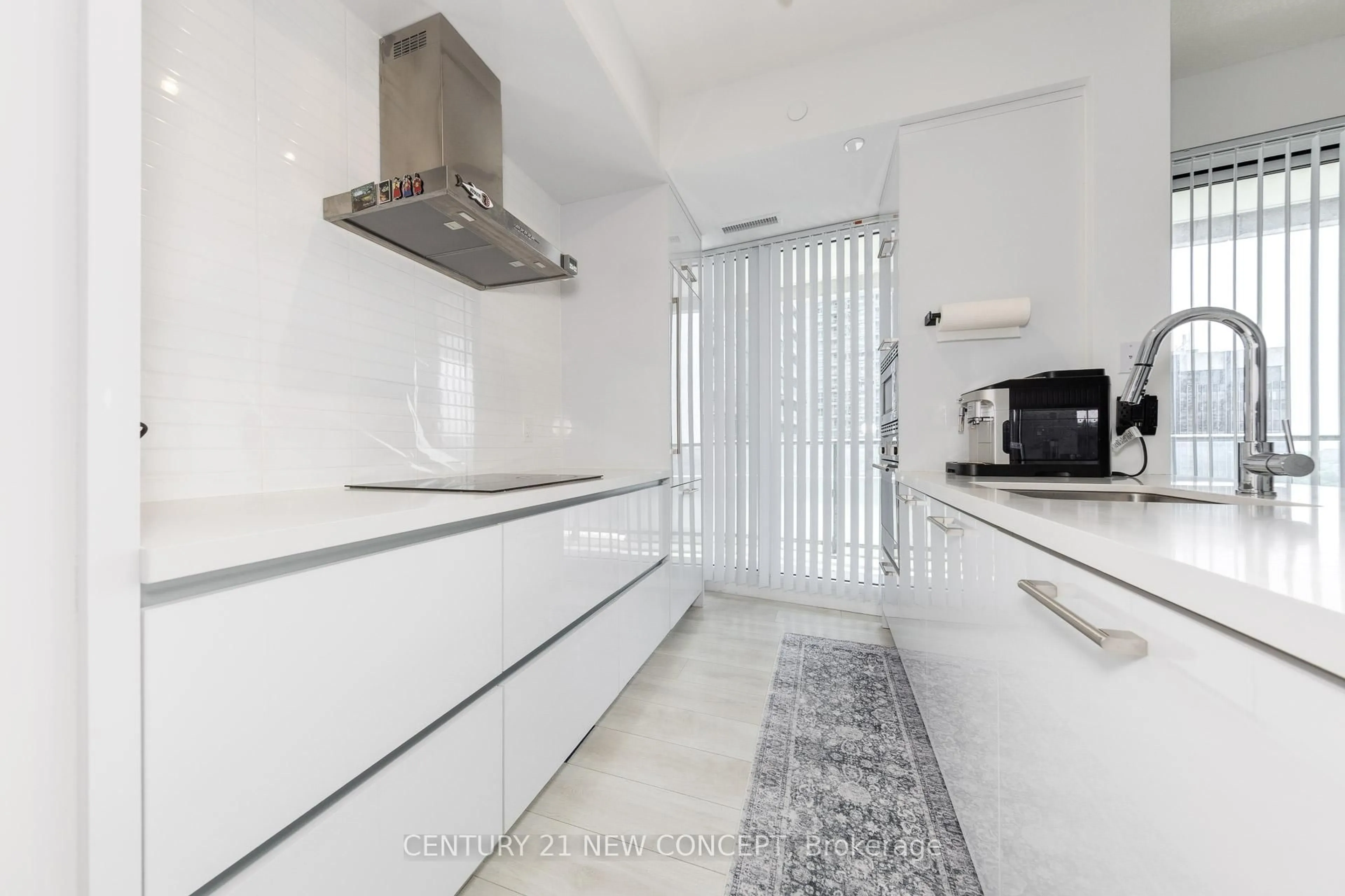 Standard kitchen, unknown for 2221 Yonge St #1408, Toronto Ontario M4S 0B8