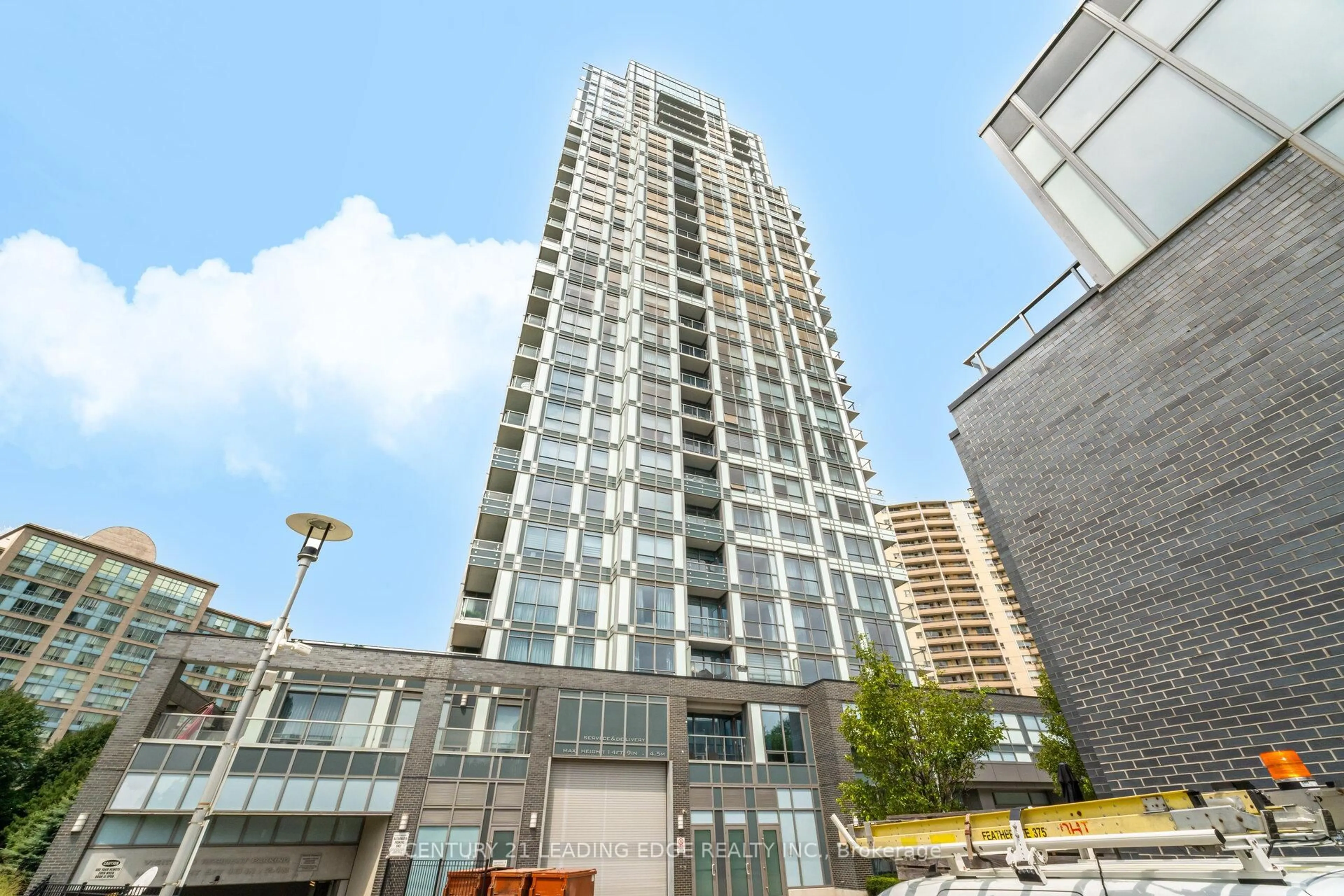 Unknown for 18 Graydon Hall Dr #PH05, Toronto Ontario M3A 0A4