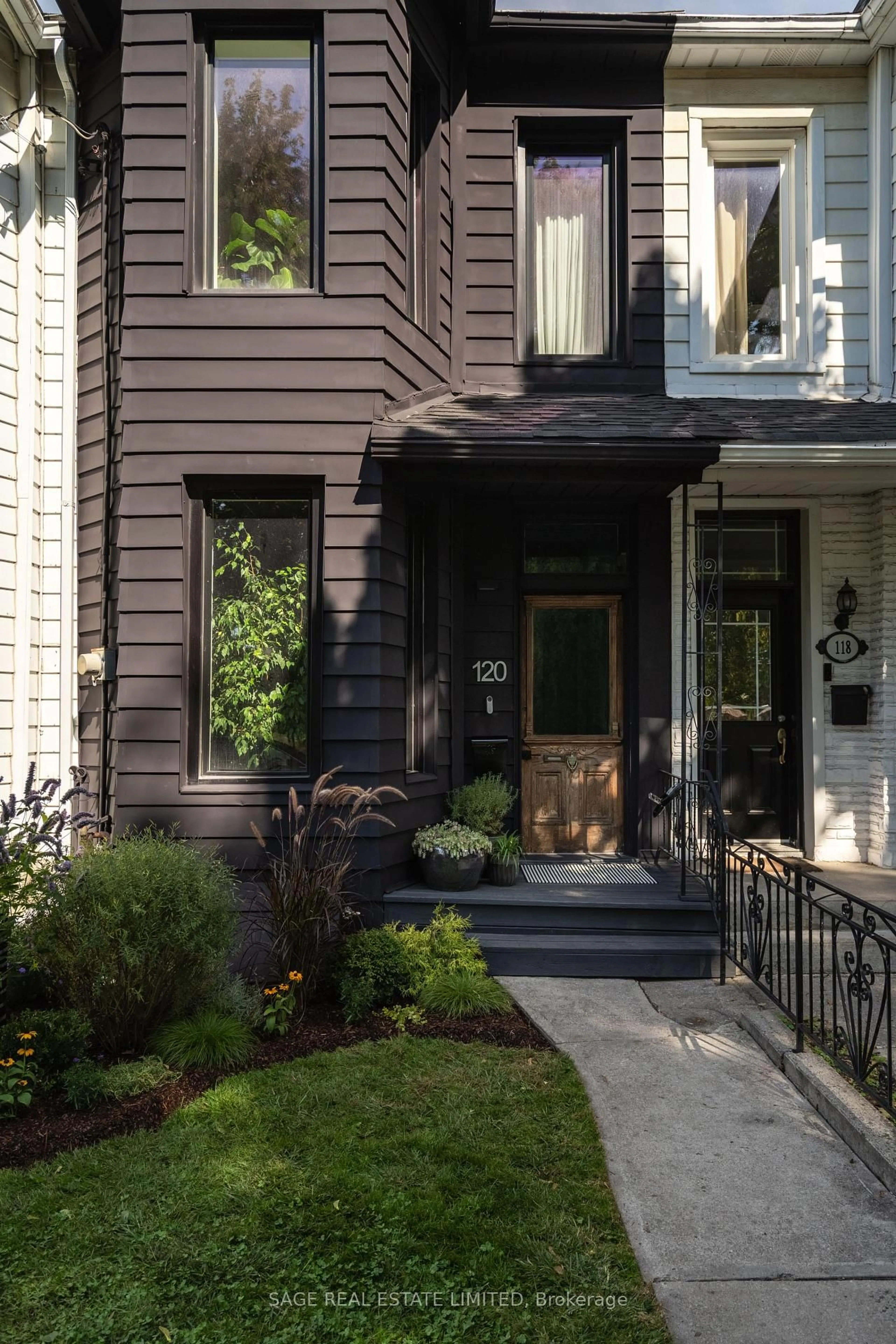 Home with brick exterior material, street for 120 Argyle St, Toronto Ontario M6J 1N9