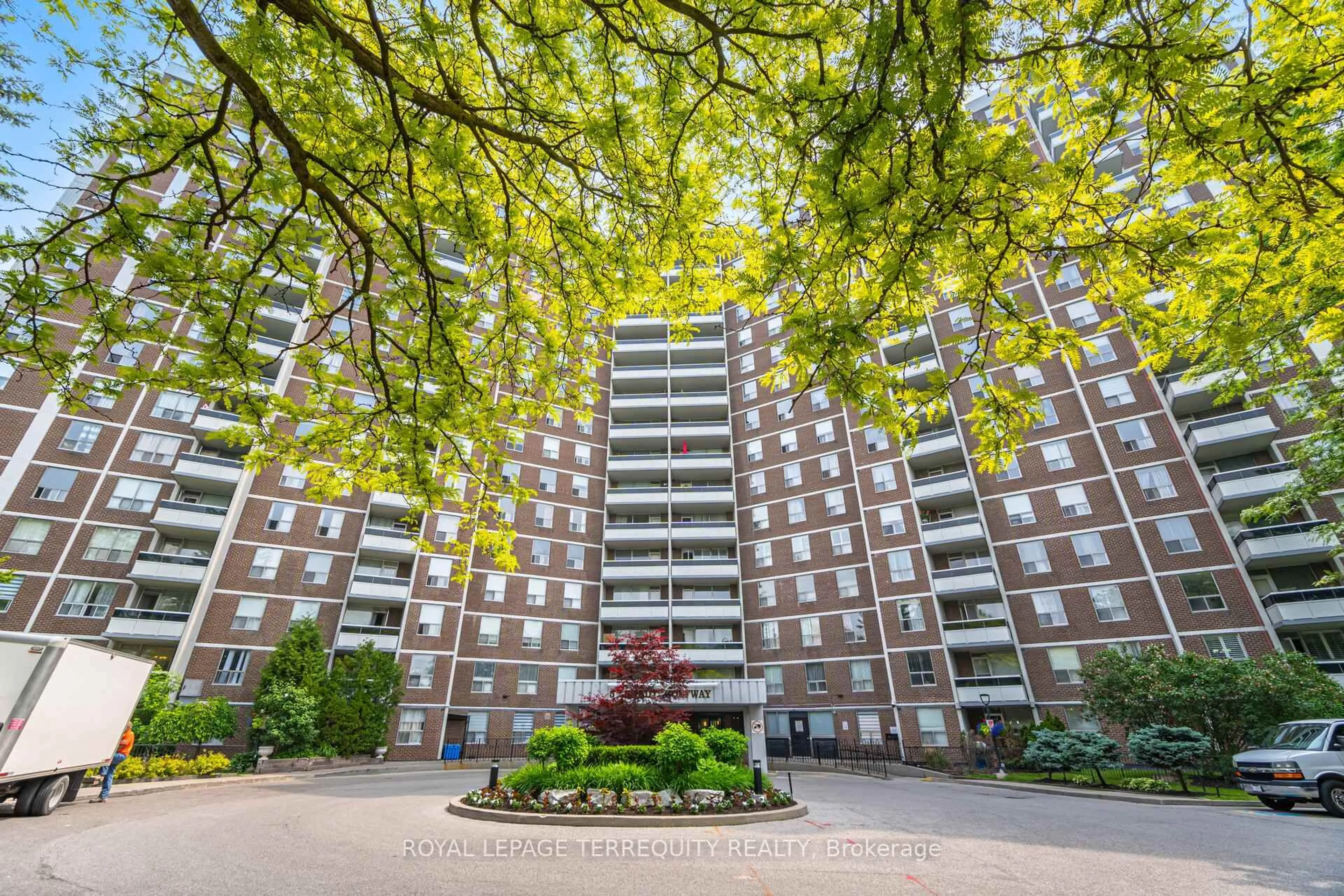Unknown for 5 Shady Golfway #904, Toronto Ontario M3C 3A5