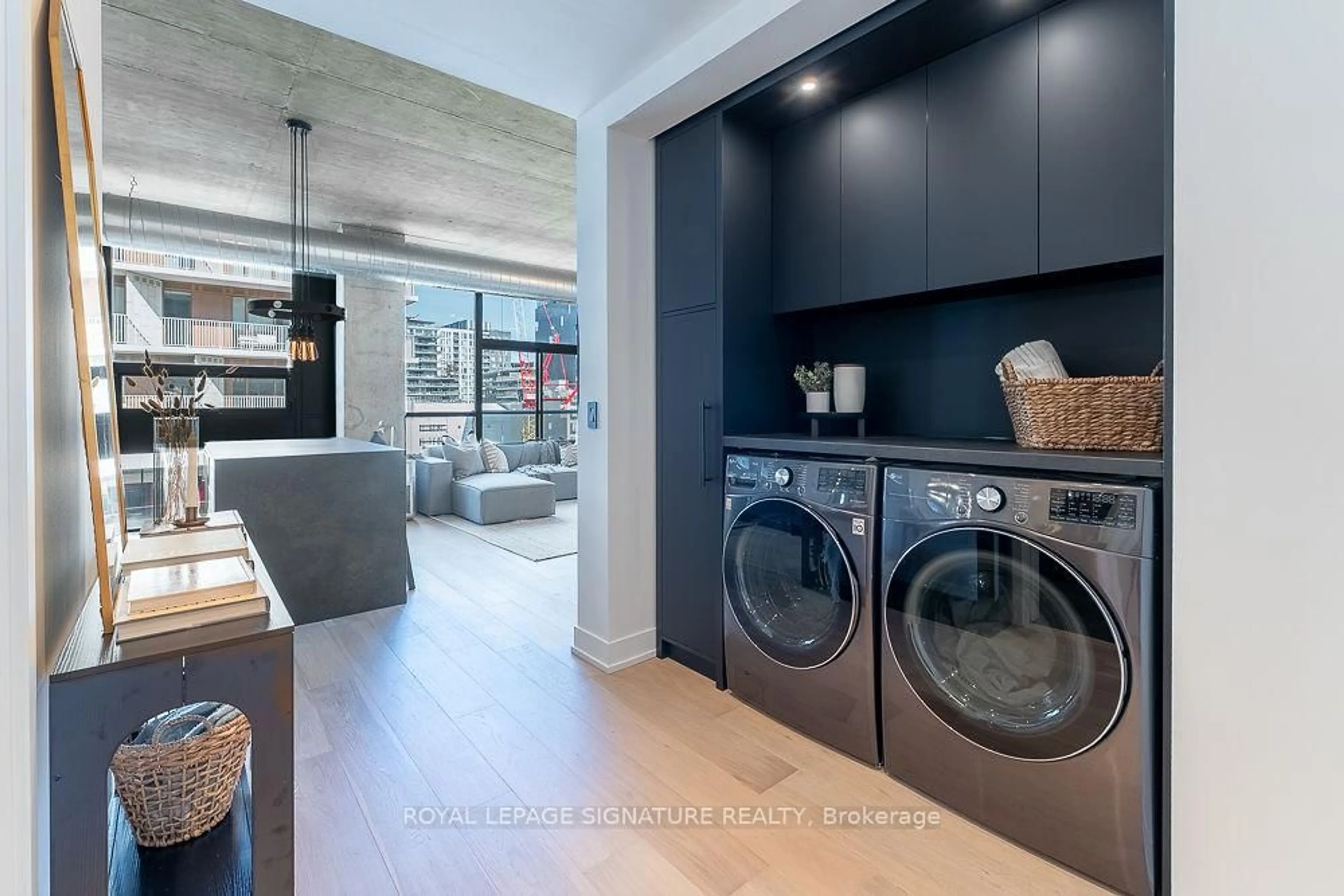 Laundry room for 60 Bathurst St #705, Toronto Ontario M5V 2P4