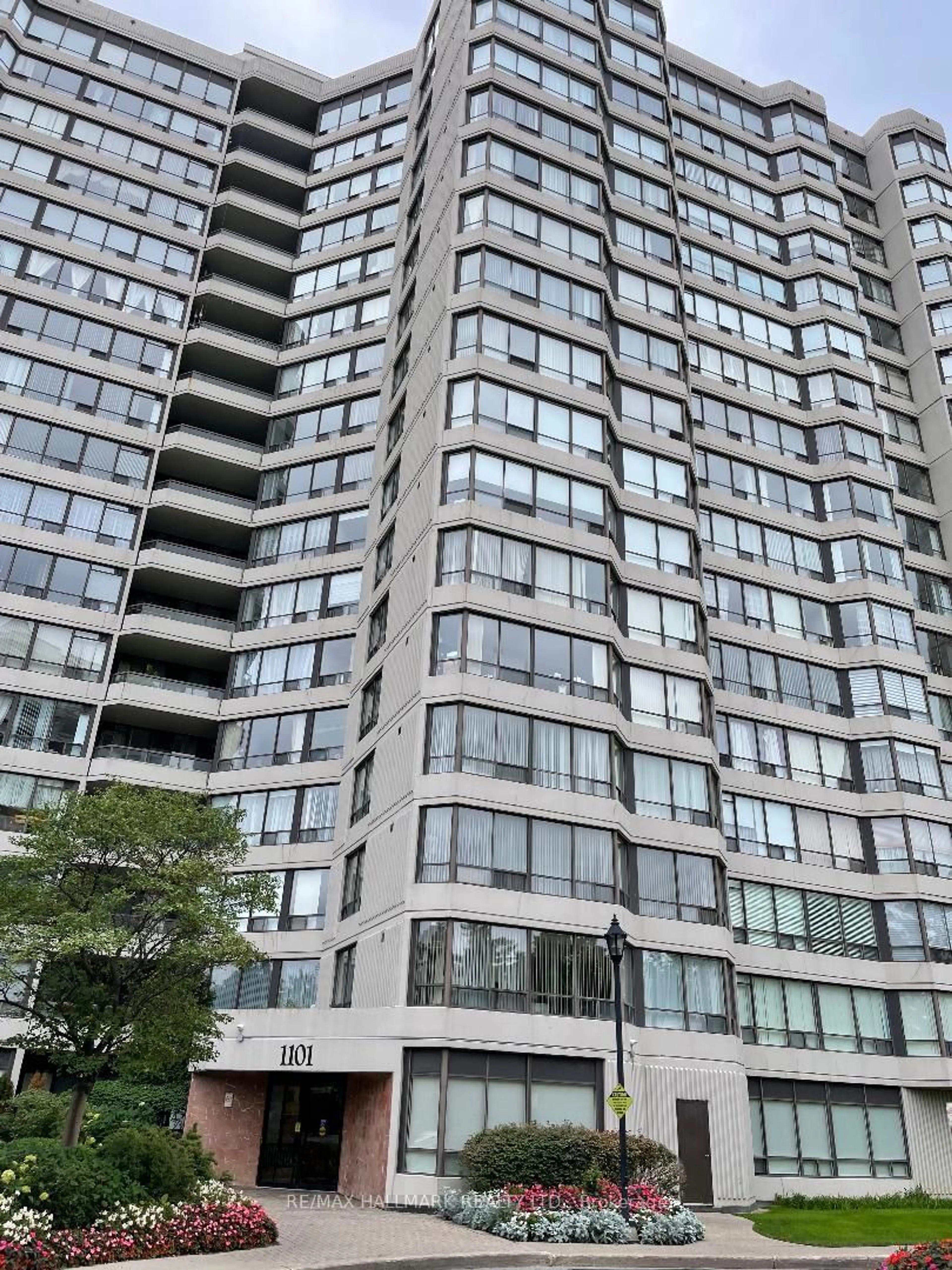 Unknown for 1101 Steeles Ave #209, Toronto Ontario M2R 3W5