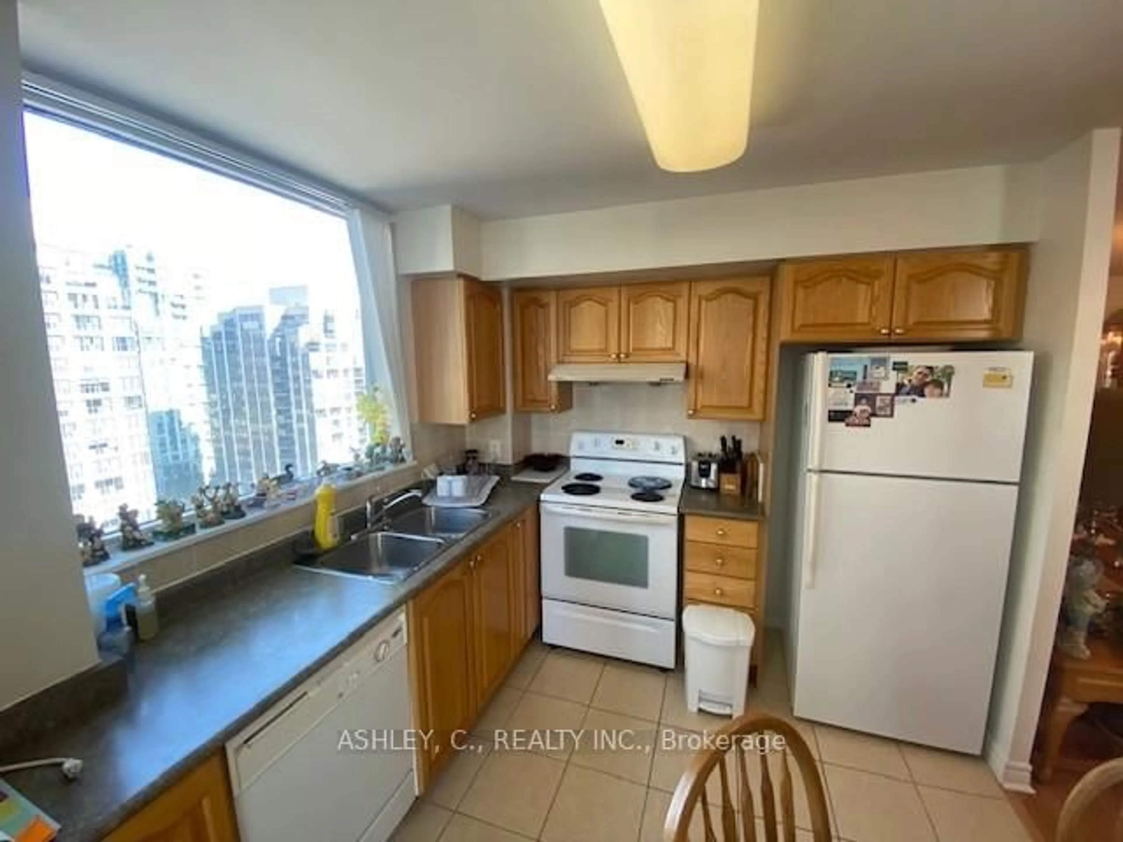 Standard kitchen, unknown for 23 Hollywood Ave #1602, Toronto Ontario M2N 7L8