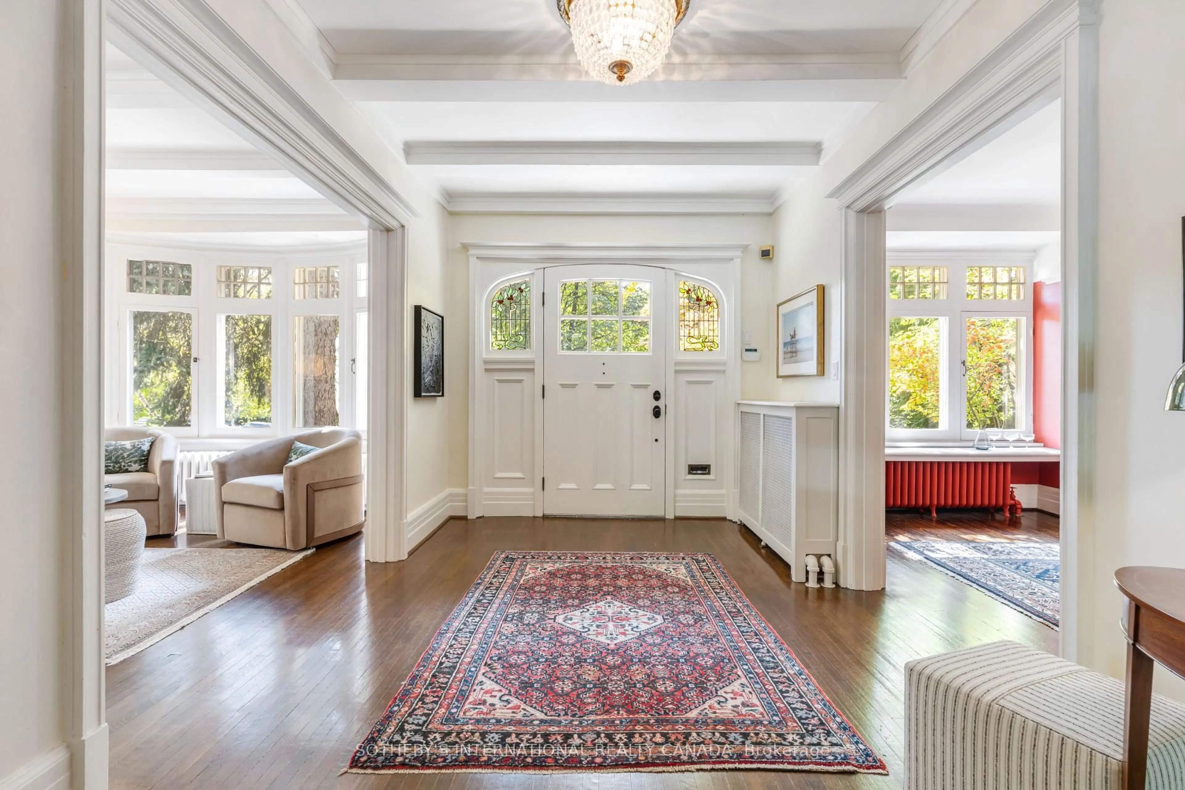 Indoor entryway for 22 Binscarth Rd, Toronto Ontario M4W 1Y1