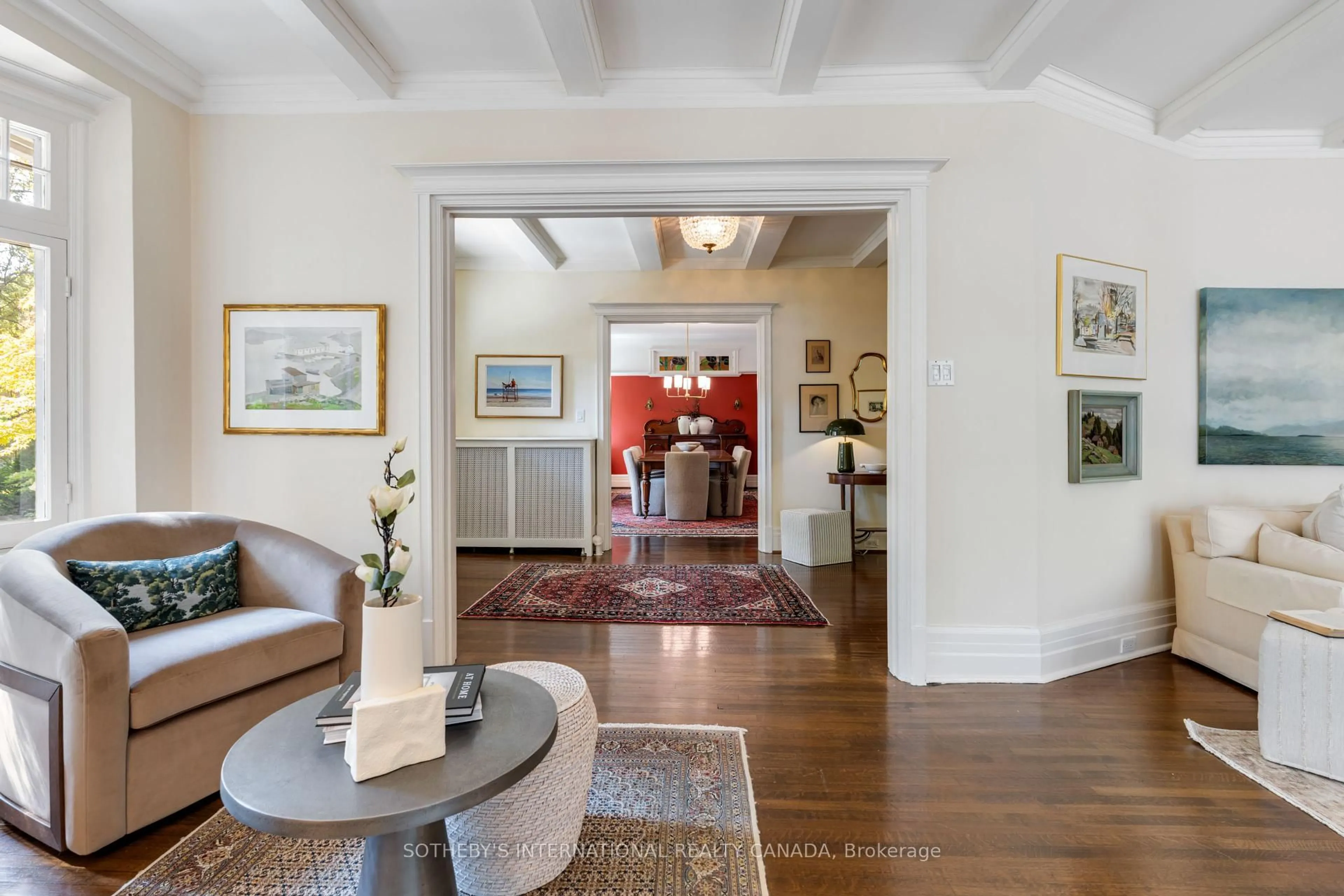 Indoor foyer for 22 Binscarth Rd, Toronto Ontario M4W 1Y1
