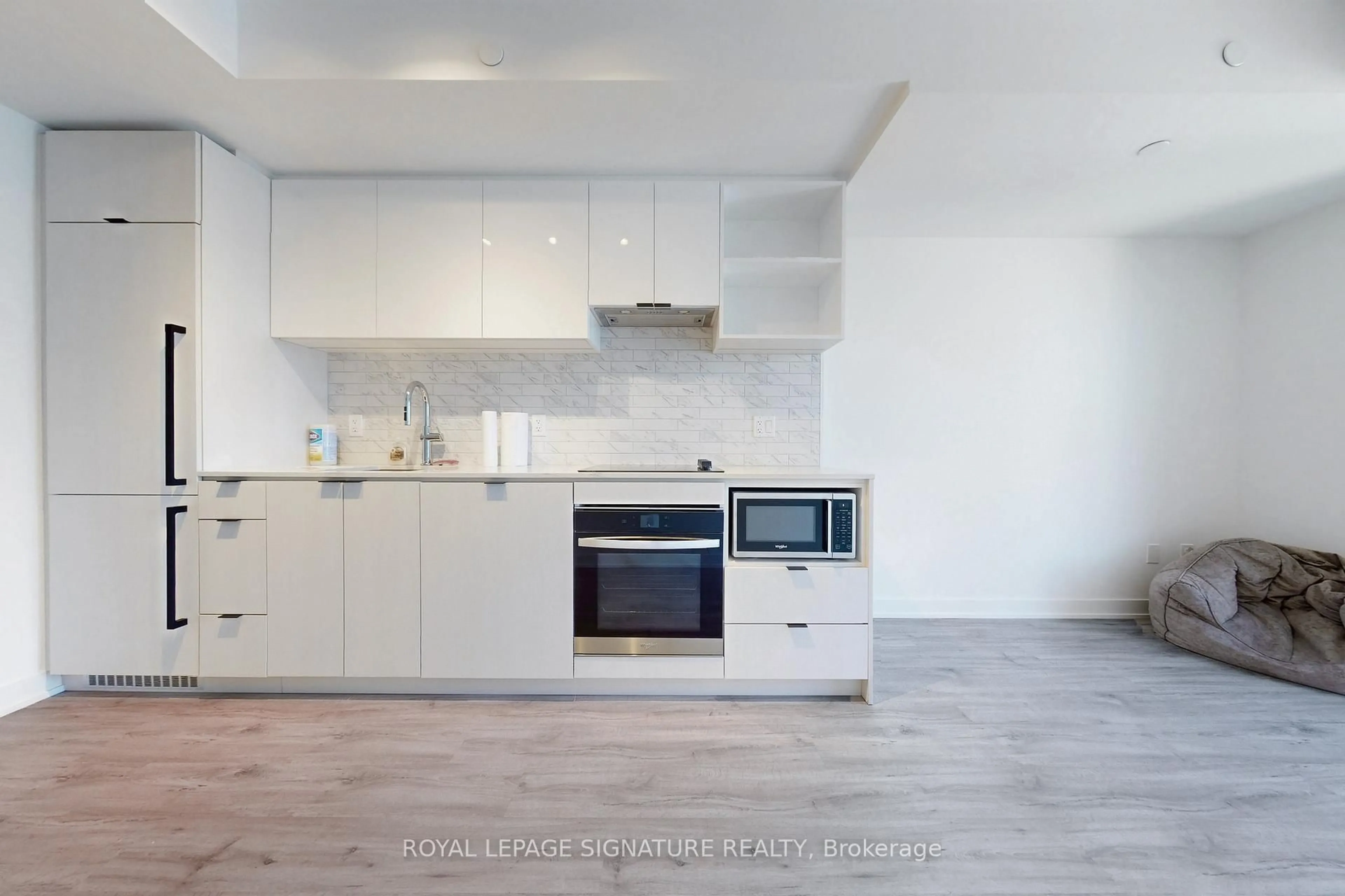 Unknown for 252 Church St #1905, Toronto Ontario M5B 0E6