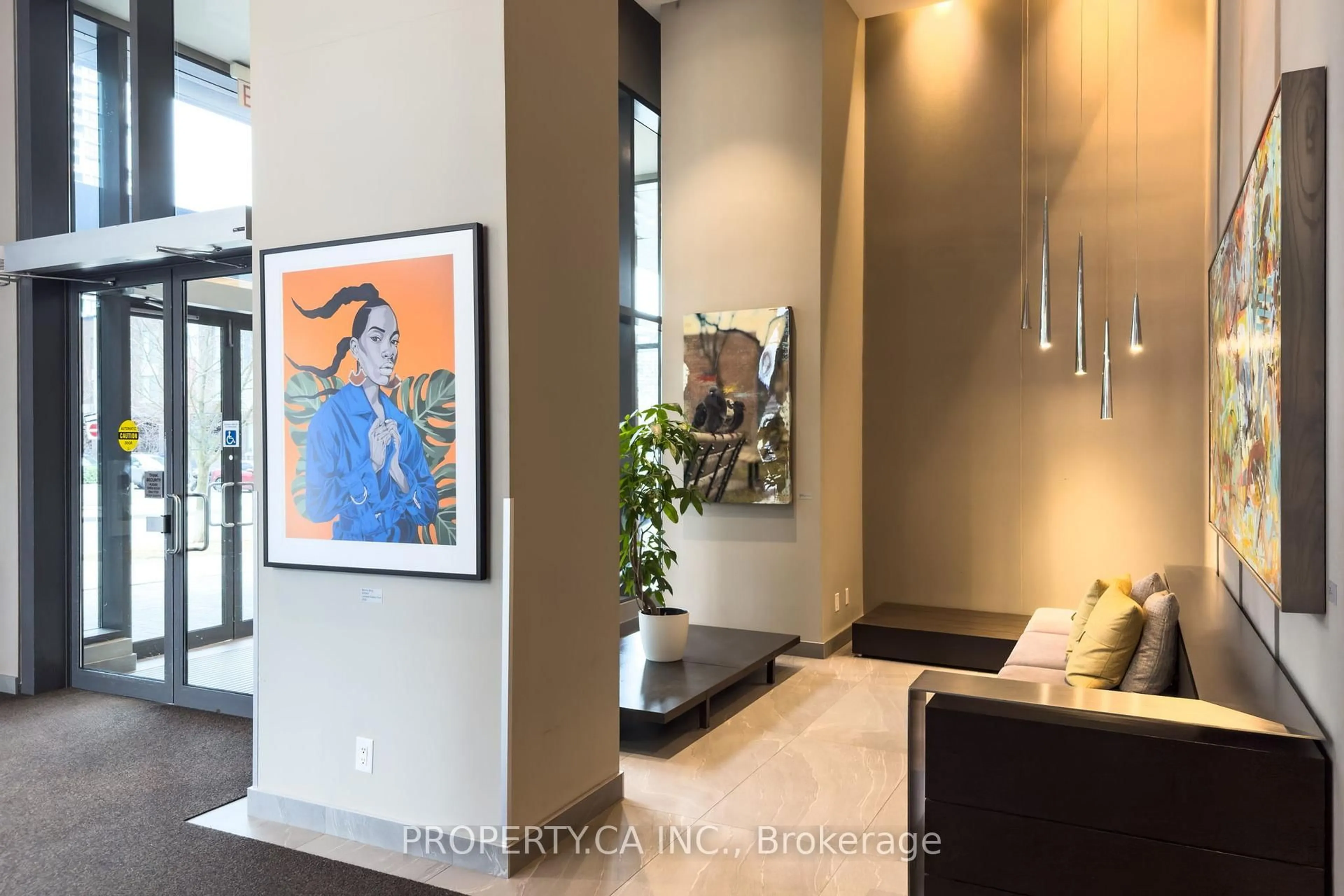 Indoor foyer for 170 Sumach St #2213, Toronto Ontario M5A 0C3