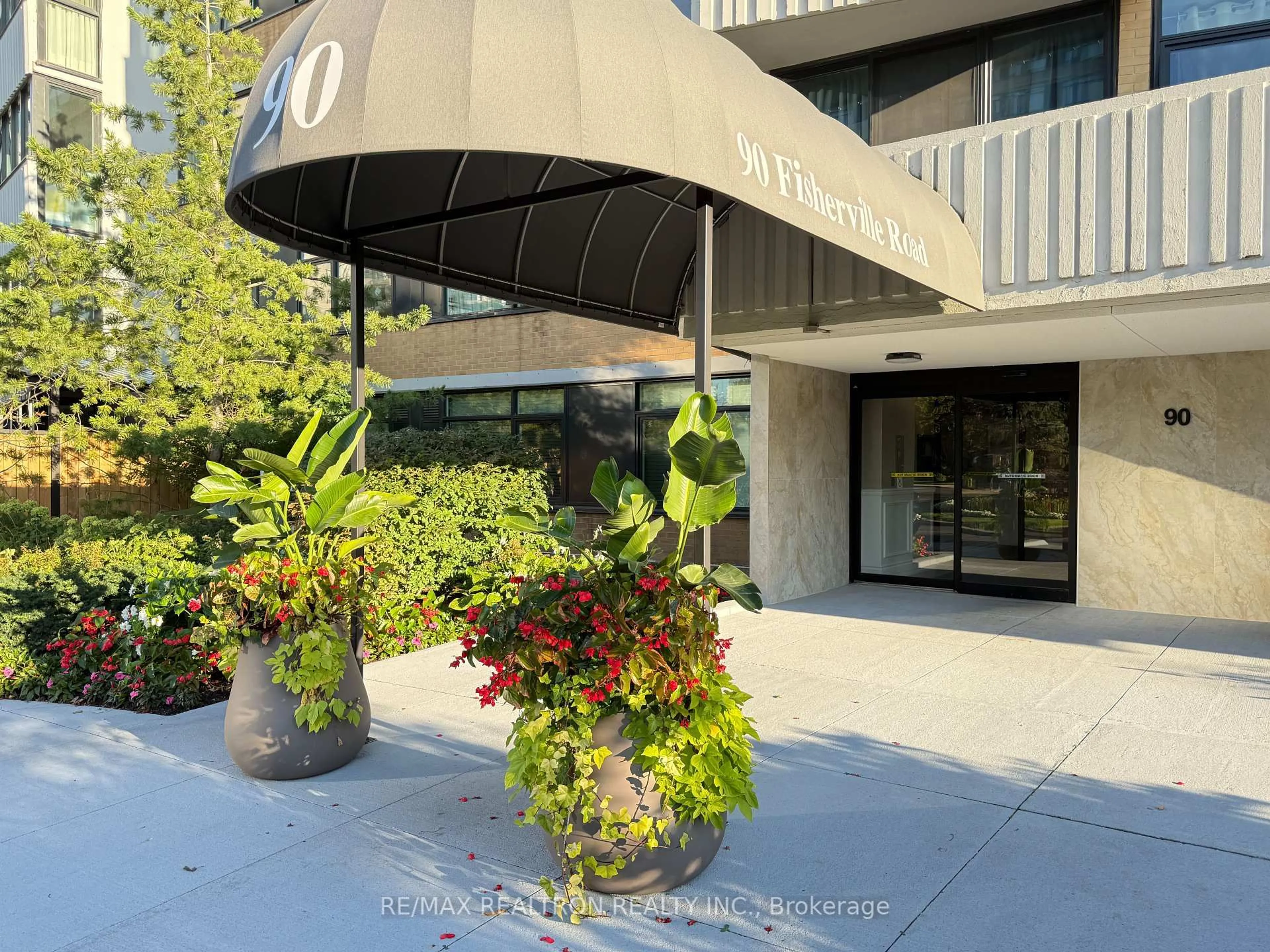 Unknown for 90 Fisherville Rd #1202, Toronto Ontario M2R 3J9
