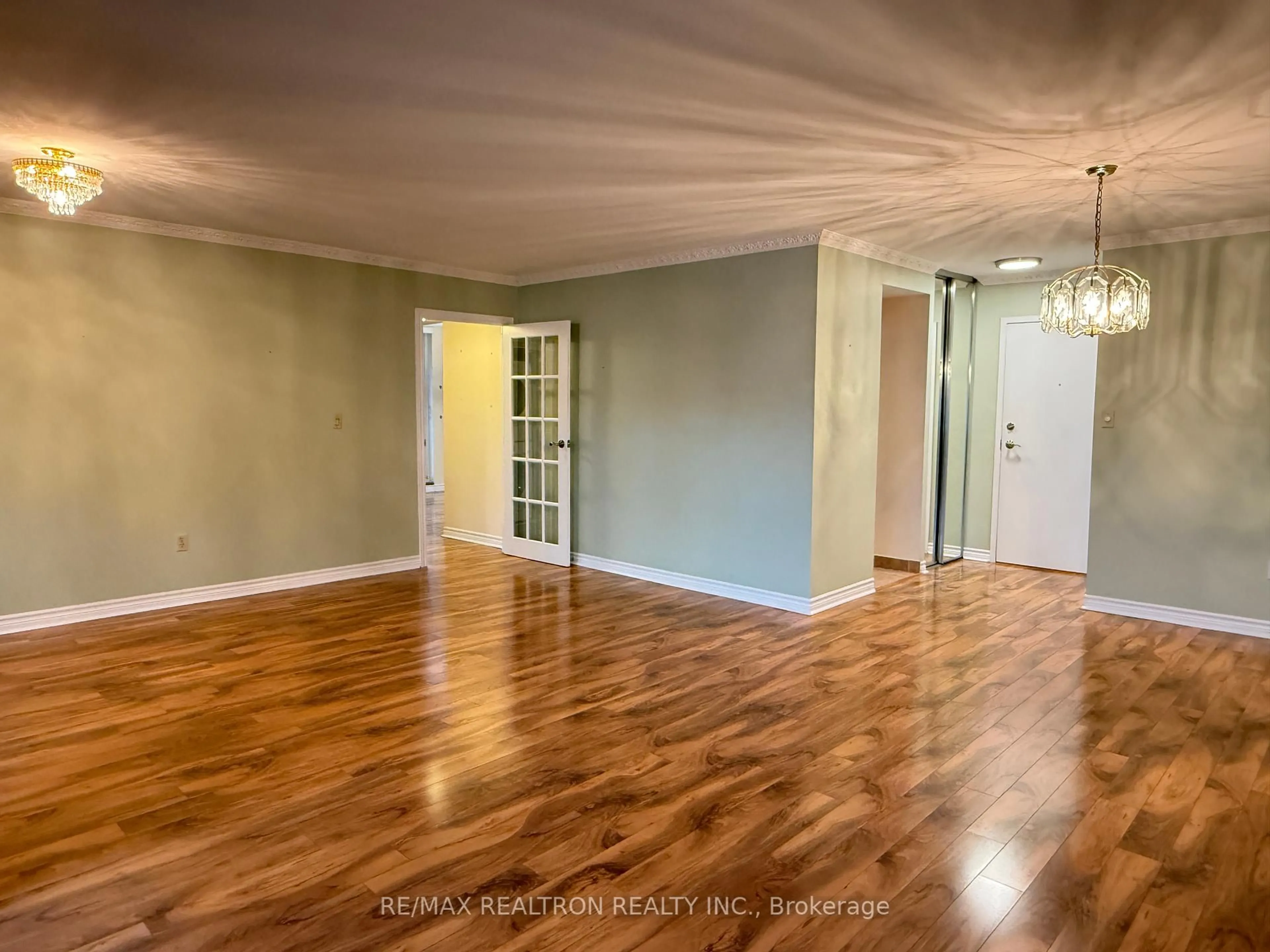 Unknown for 90 Fisherville Rd #1202, Toronto Ontario M2R 3J9