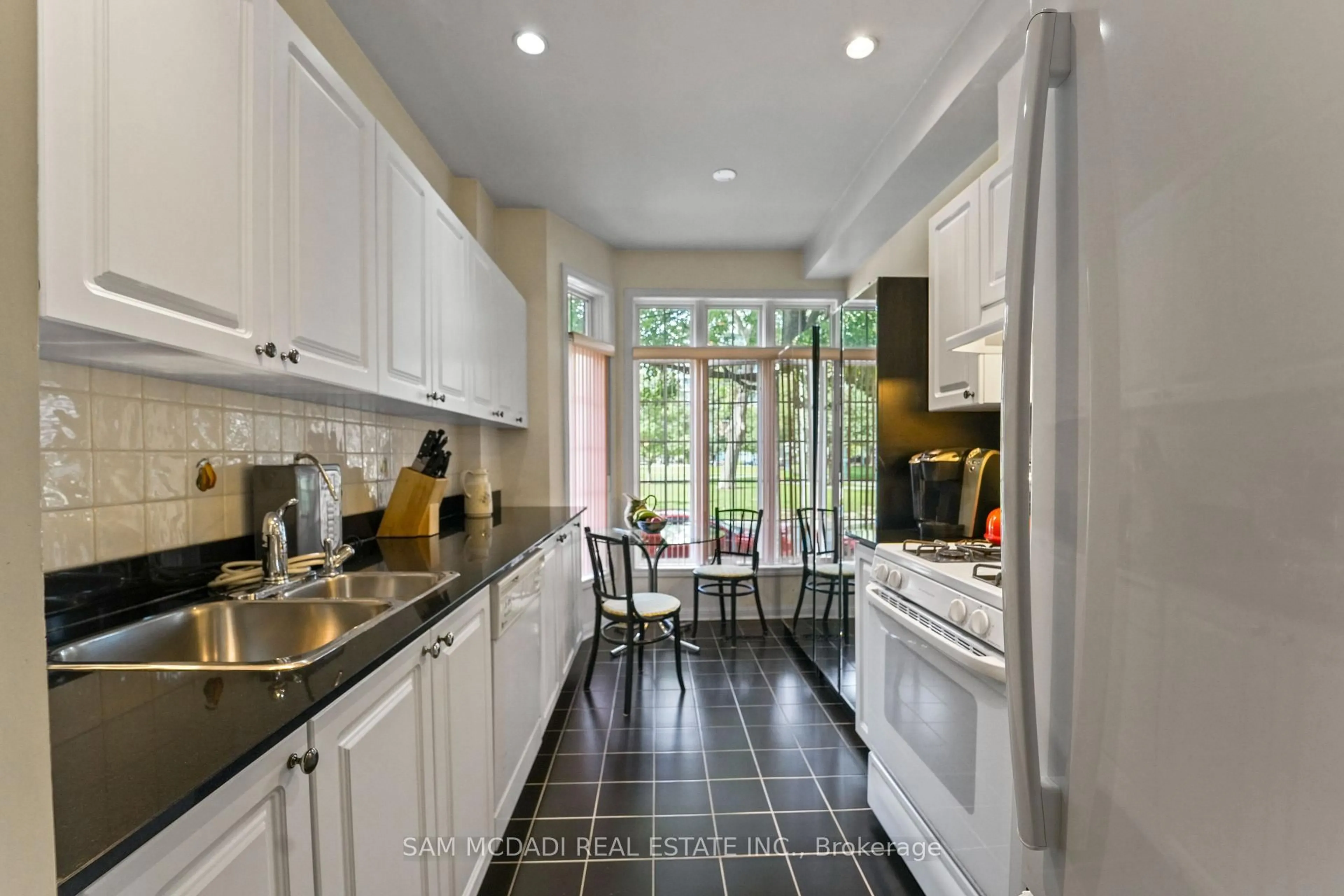 Contemporary kitchen, ceramic/tile floor for 29 Niagara St #49, Toronto Ontario M5V 1C2