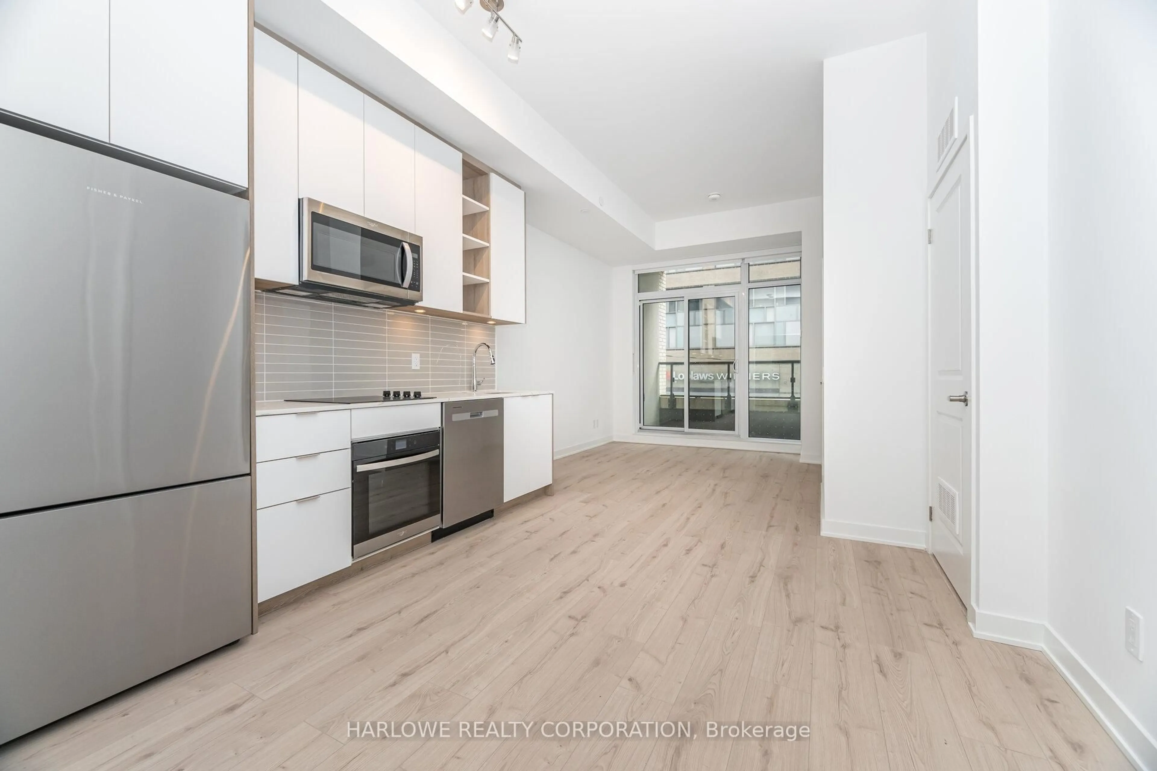 Unknown for 543 Richmond St #201, Toronto Ontario M5V 0W9
