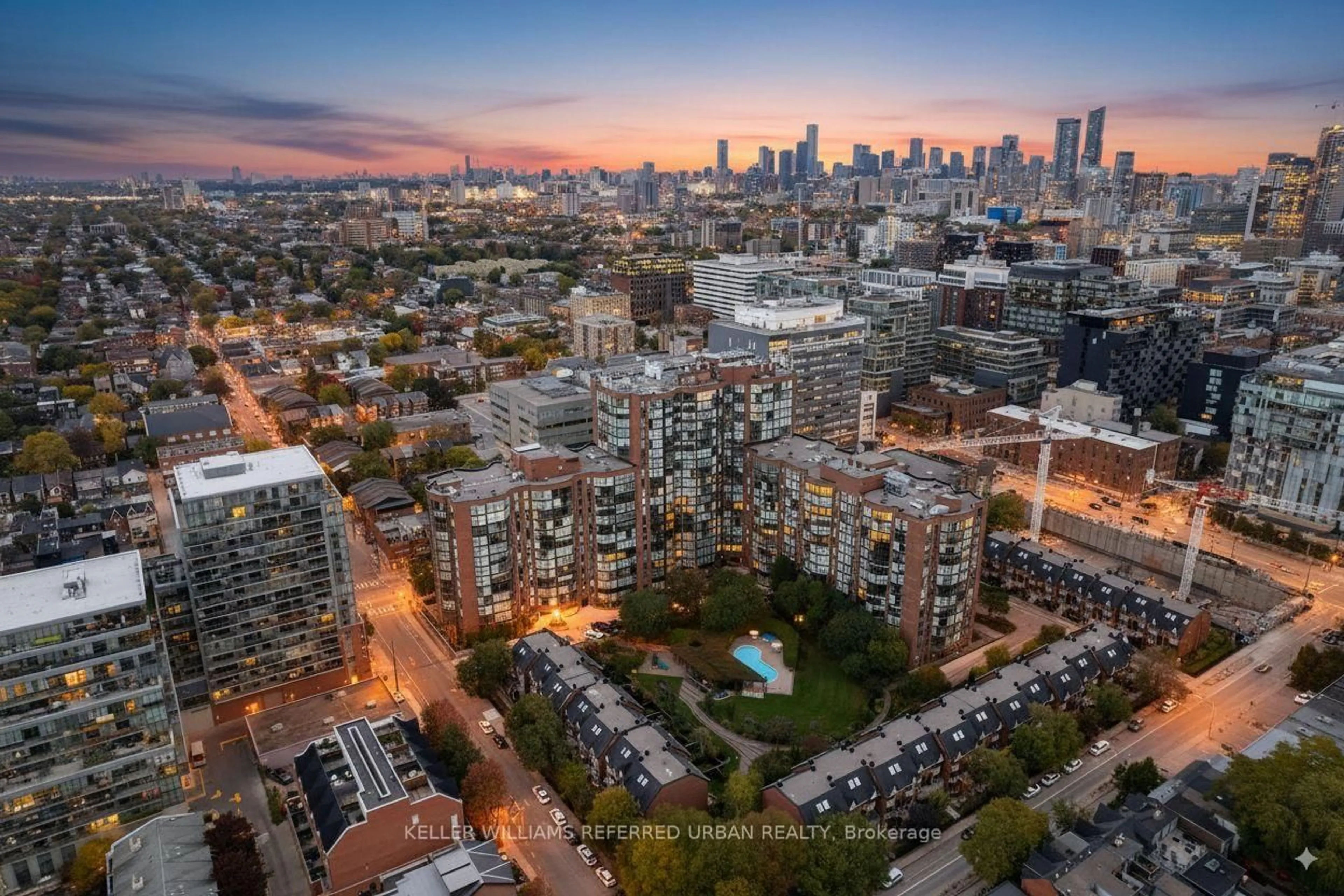 A pic from outside/outdoor area/front of a property/back of a property/a pic from drone, city buildings view from balcony for 705 King St #802, Toronto Ontario M5V 2W8