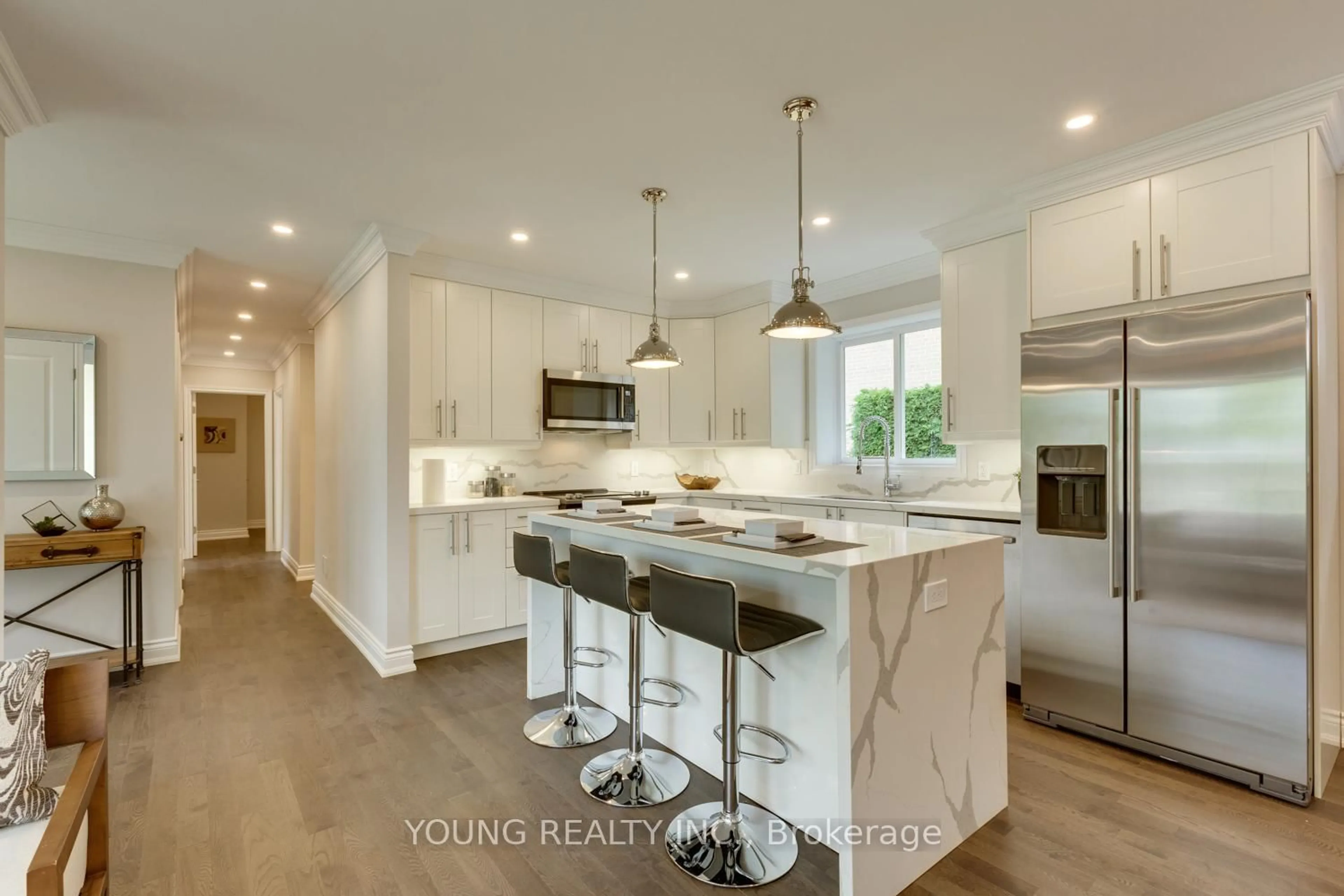 Open concept kitchen, unknown for 21 Bathford Cres, Toronto Ontario M2J 2S3