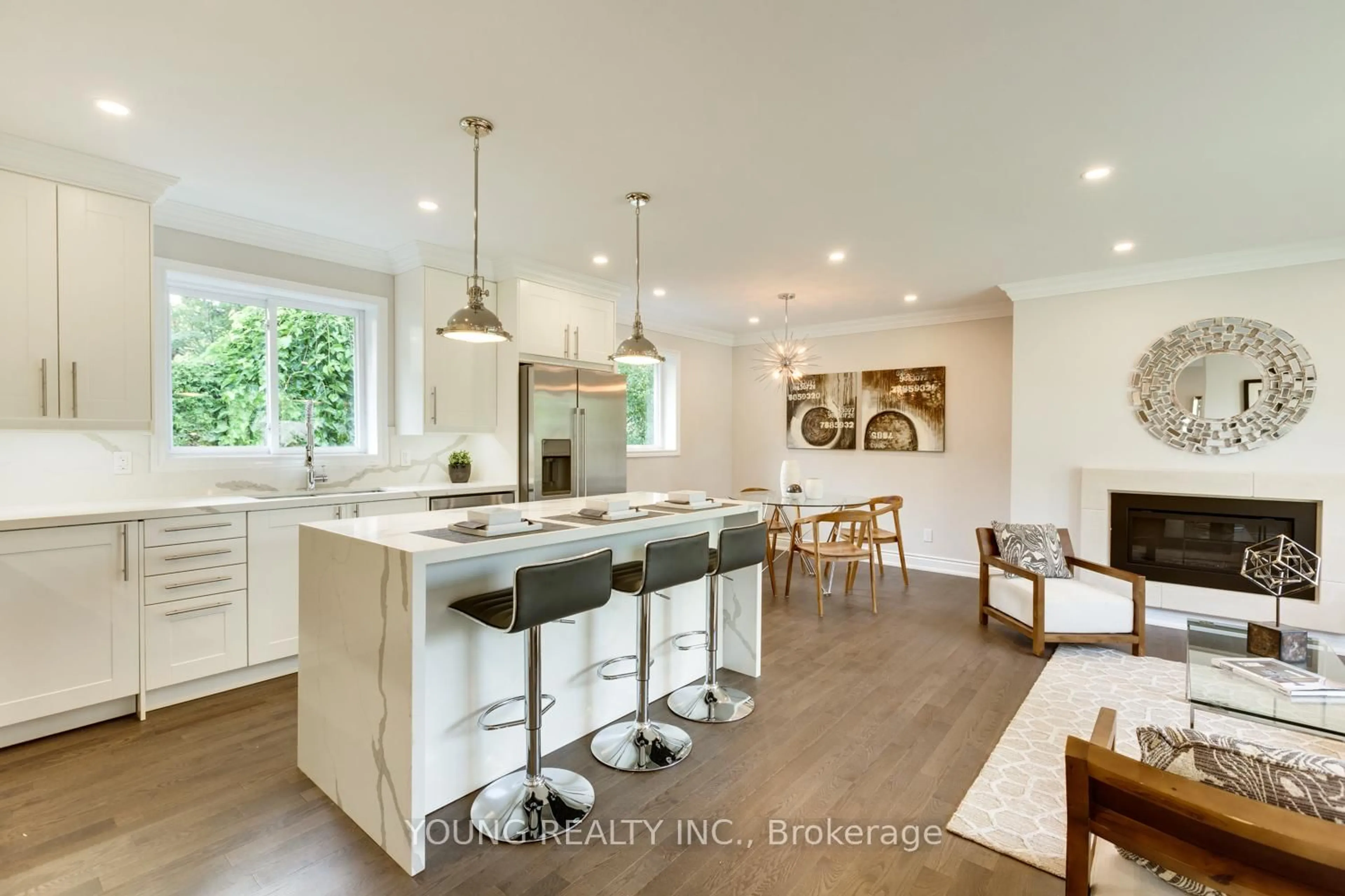 Open concept kitchen, unknown for 21 Bathford Cres, Toronto Ontario M2J 2S3