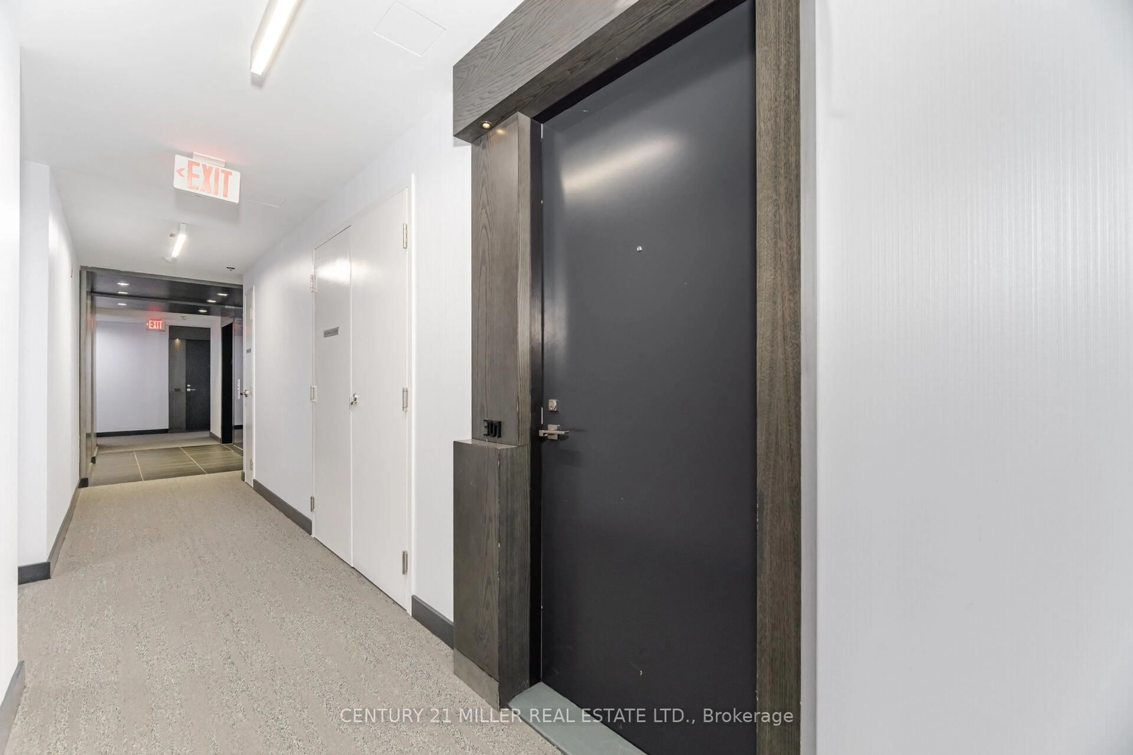Indoor foyer for 15 Beverley St #301, Toronto Ontario M5T 1X8