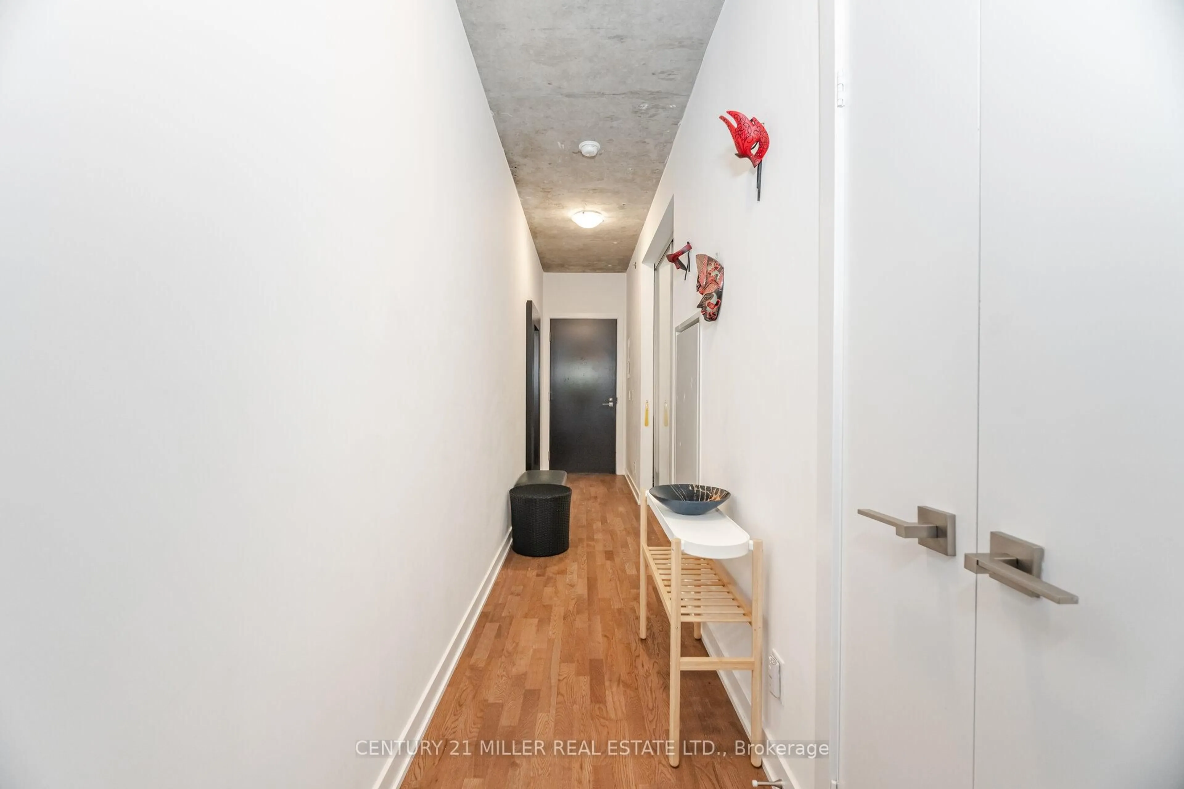 Unknown for 15 Beverley St #301, Toronto Ontario M5T 1X8