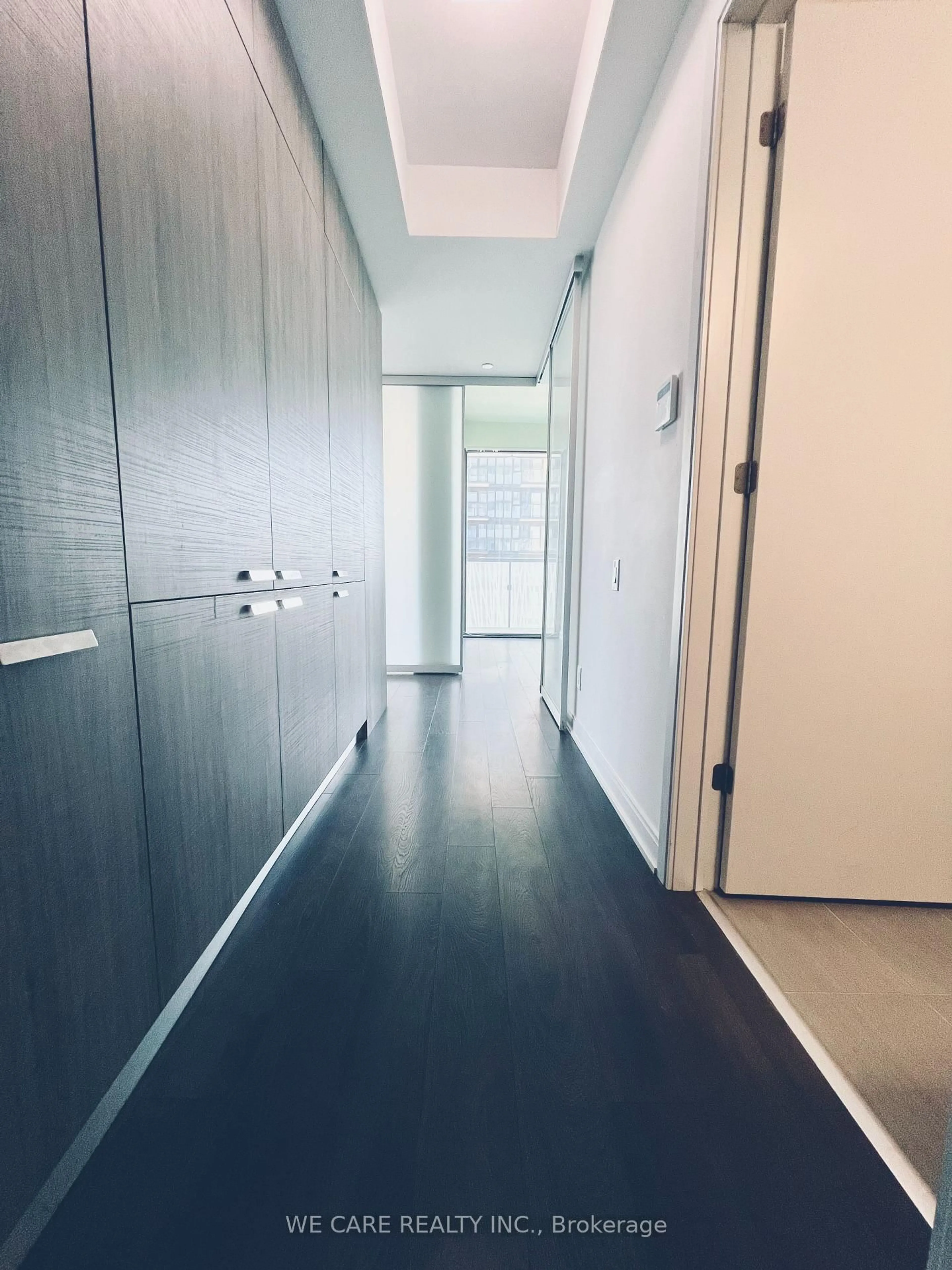 Indoor foyer for 50 Charles St #2901, Toronto Ontario M4Y 0C3