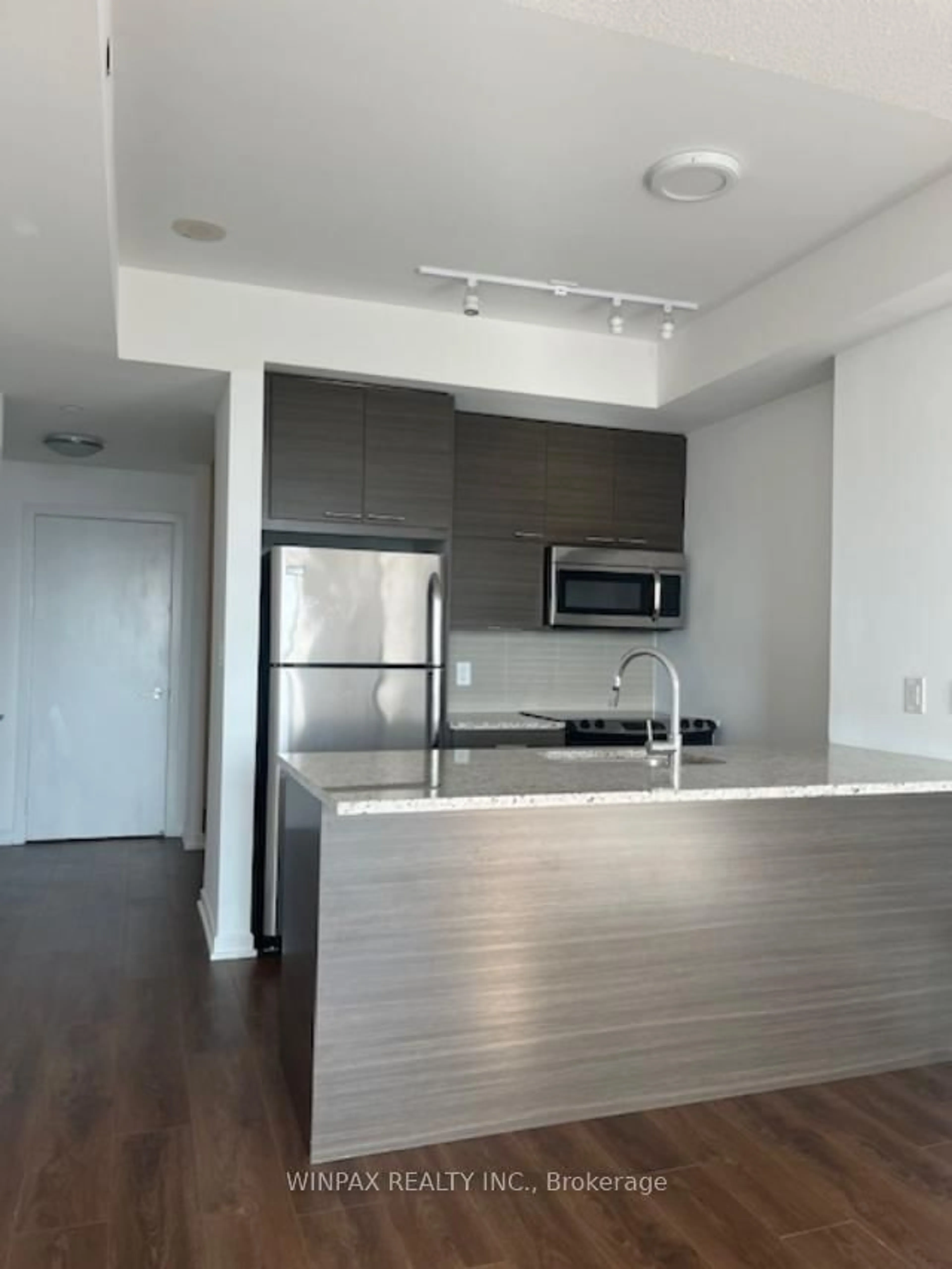 Standard kitchen, unknown for 66 Forest Manor Rd #1401, Toronto Ontario M2J 1M6