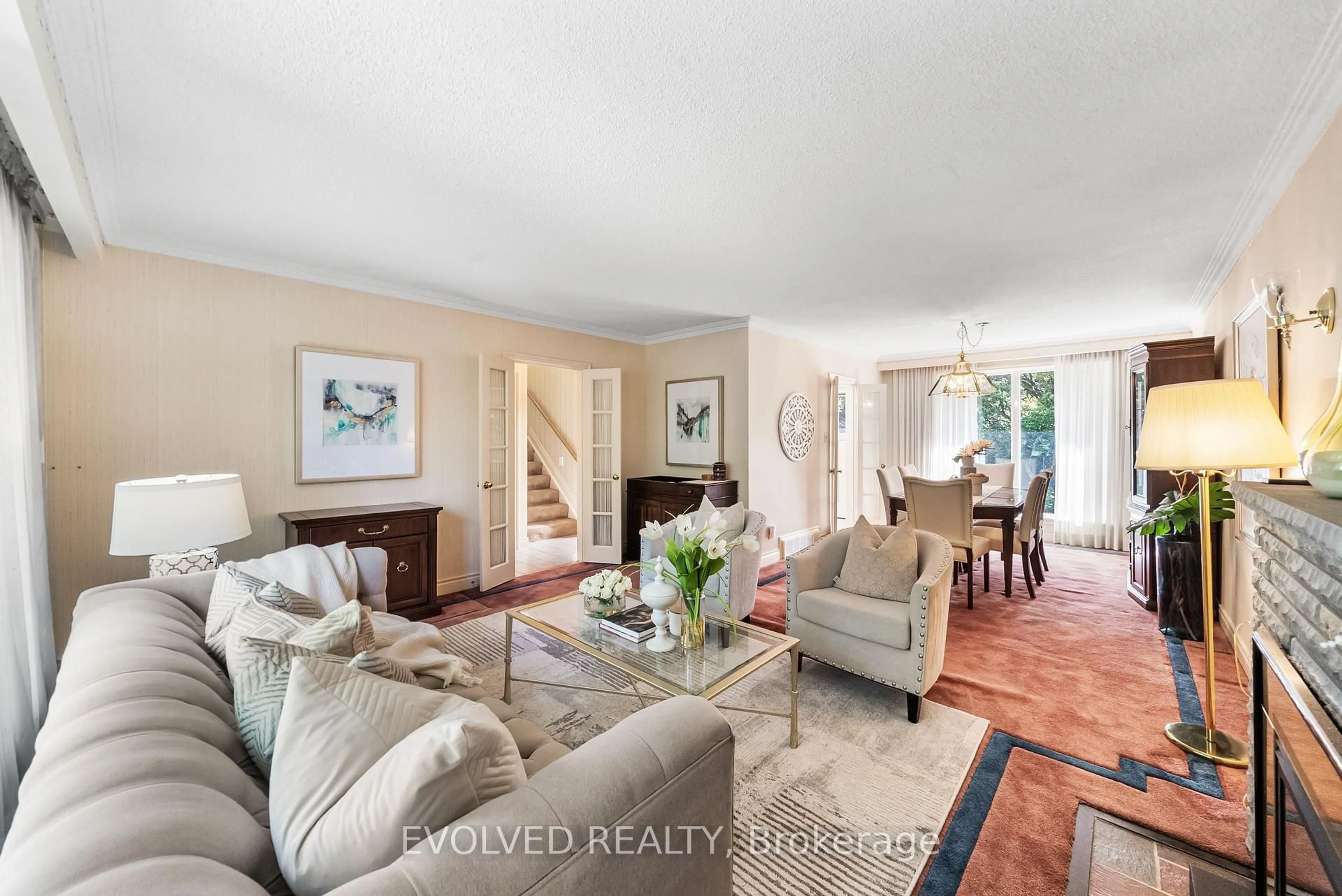 Living room with furniture, unknown for 197 Northwood Dr, Toronto Ontario M2M 2K5