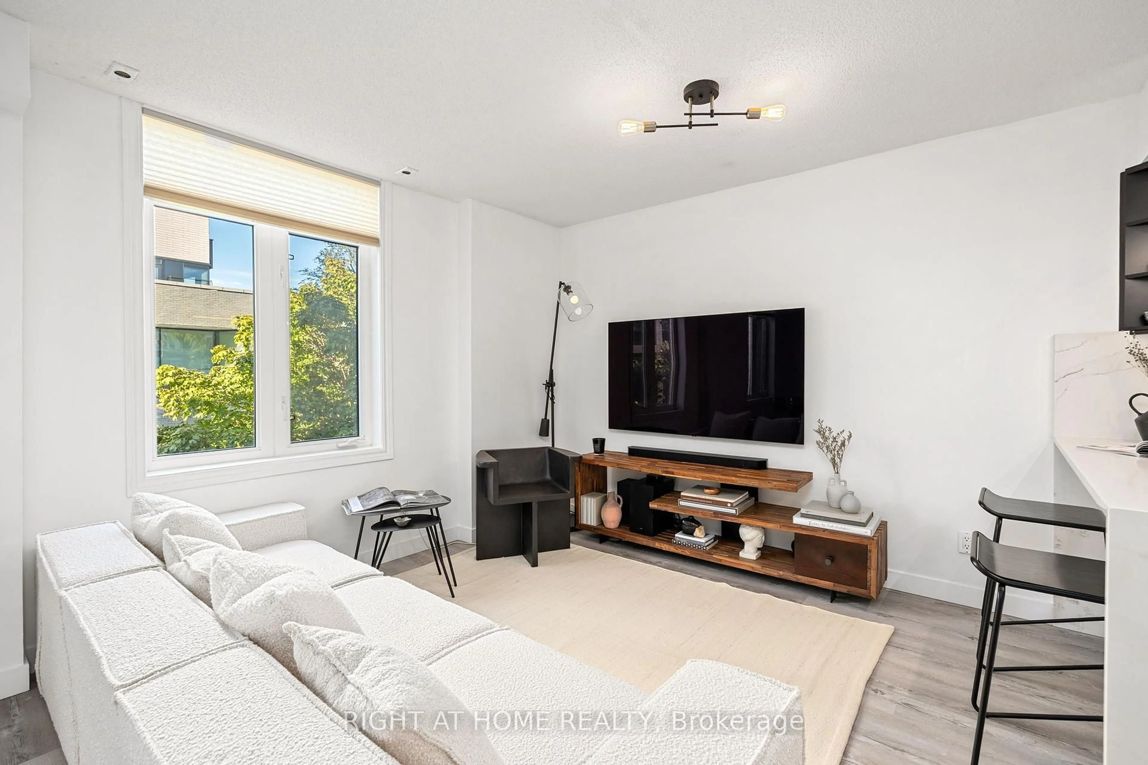 Living room with furniture, unknown for 43 SUDBURY St #4304, Toronto Ontario M6J 3W6