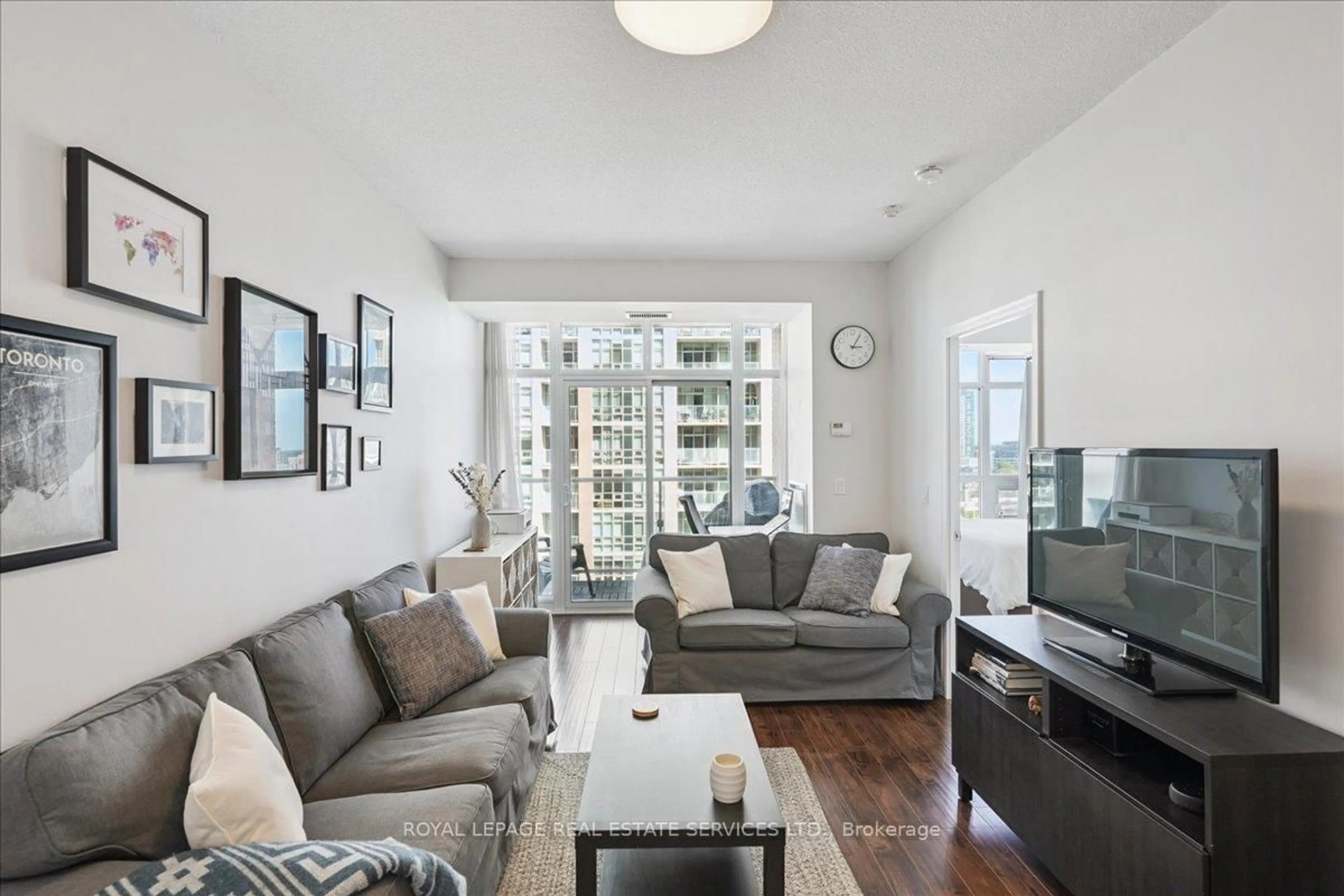 Living room with furniture, unknown for 85 East Liberty St #1608, Toronto Ontario M6K 3R4